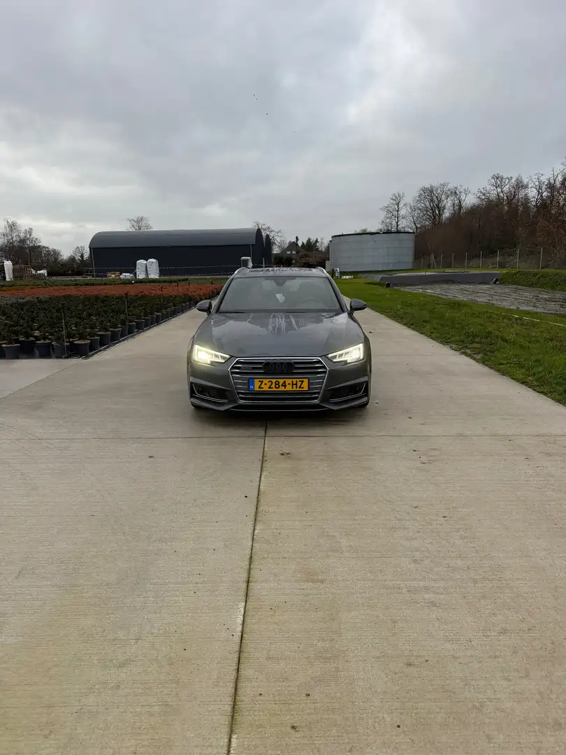 Audi A4 Audi A4 3.0 TDI 160KW QUATTRO Grijs - 1