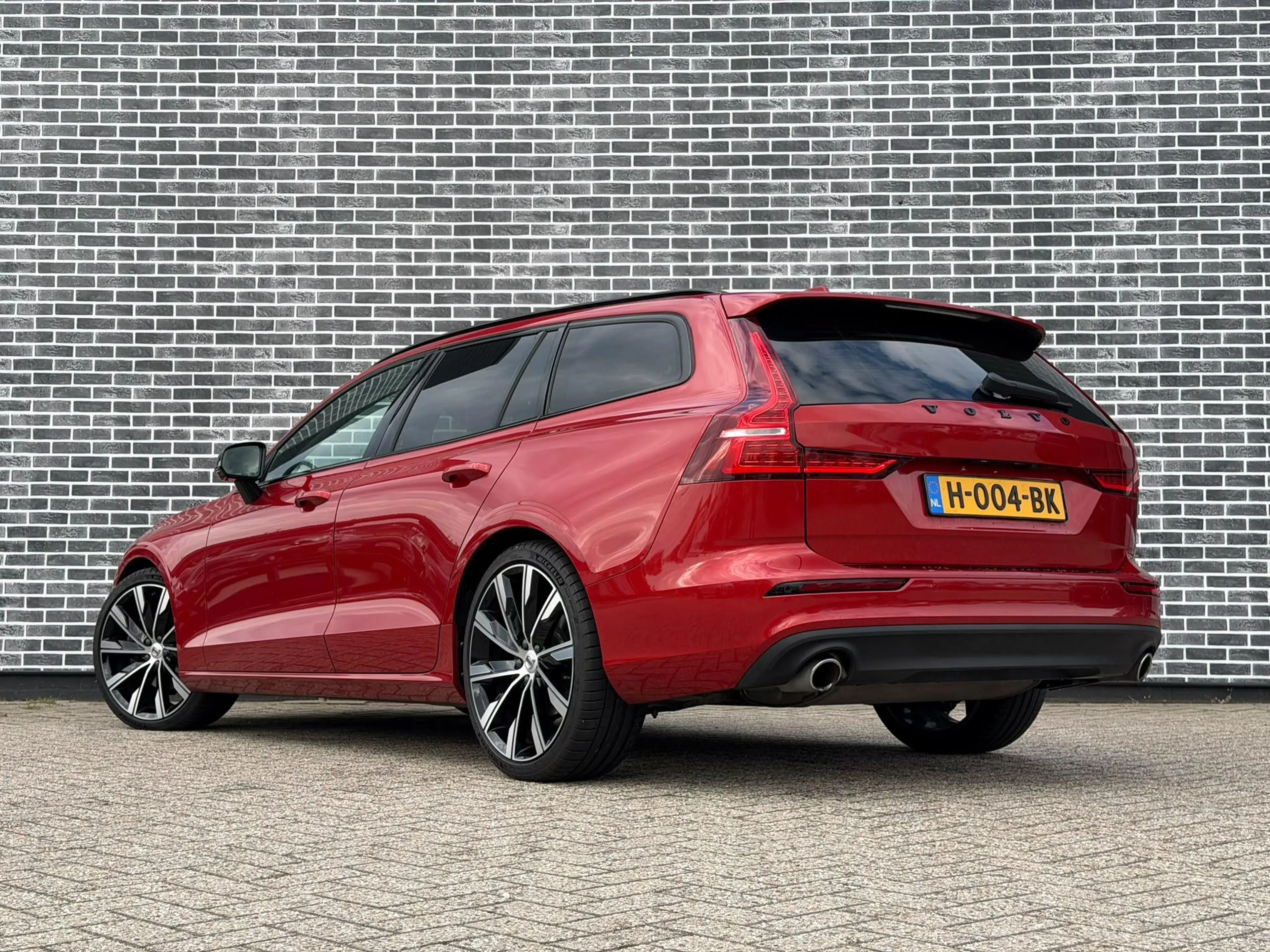 Volvo V60 2.0 T4 Momentum Pro | Trekhaak | Achteruitrijcamer — photo 4