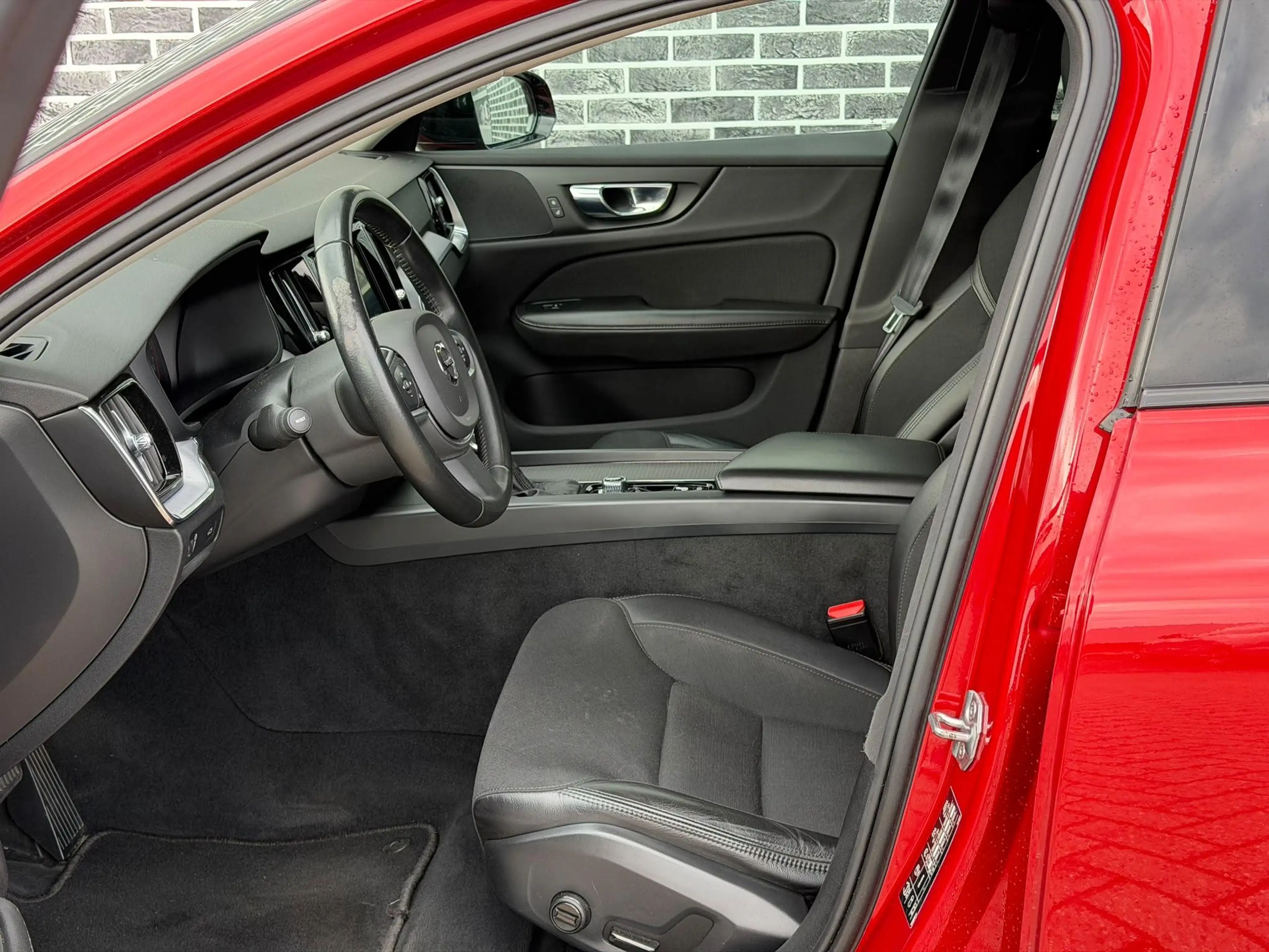 Volvo V60 2.0 T4 Momentum Pro | Trekhaak | Achteruitrijcamer — photo 10