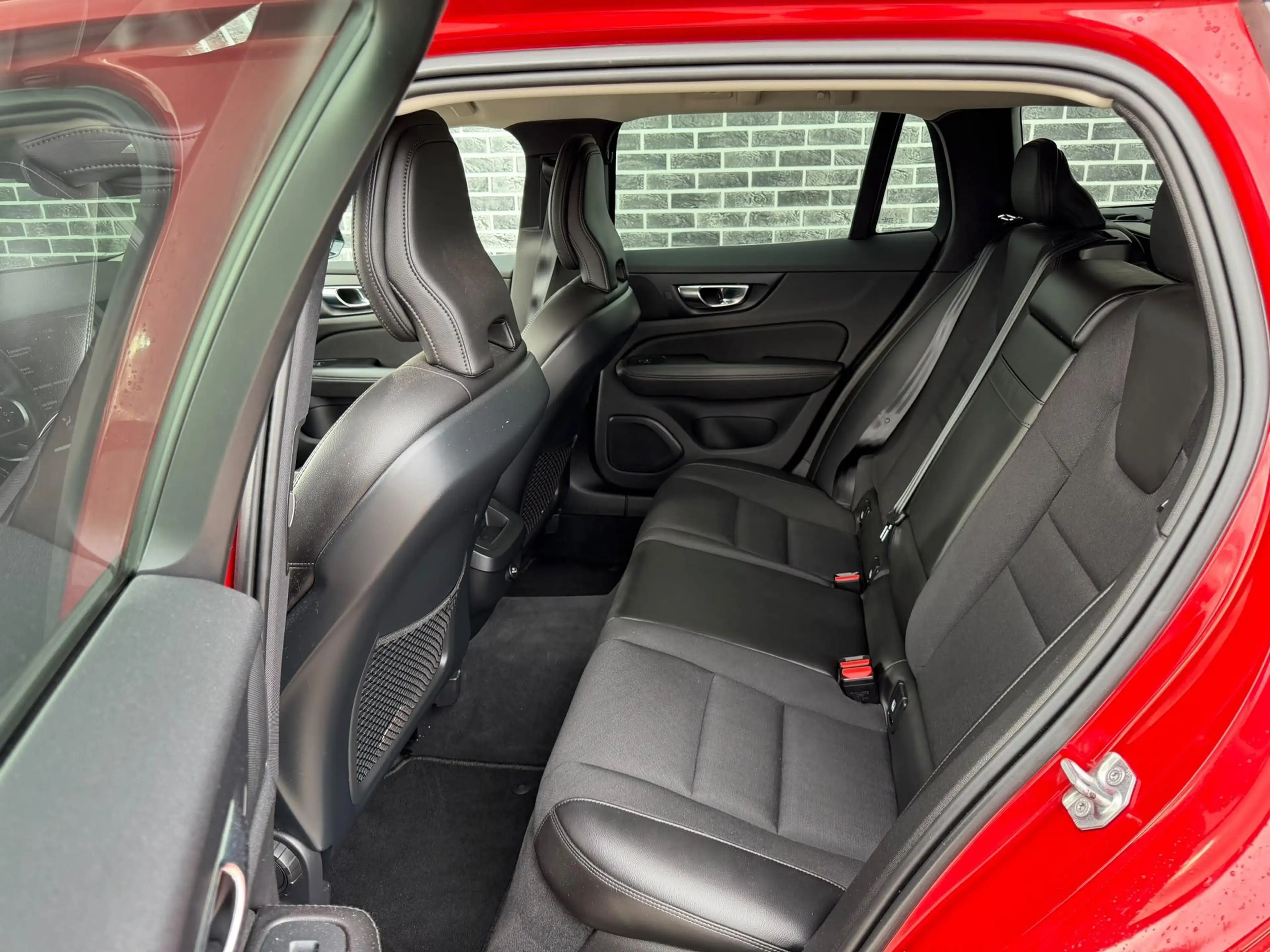 Volvo V60 2.0 T4 Momentum Pro | Trekhaak | Achteruitrijcamer — photo 8