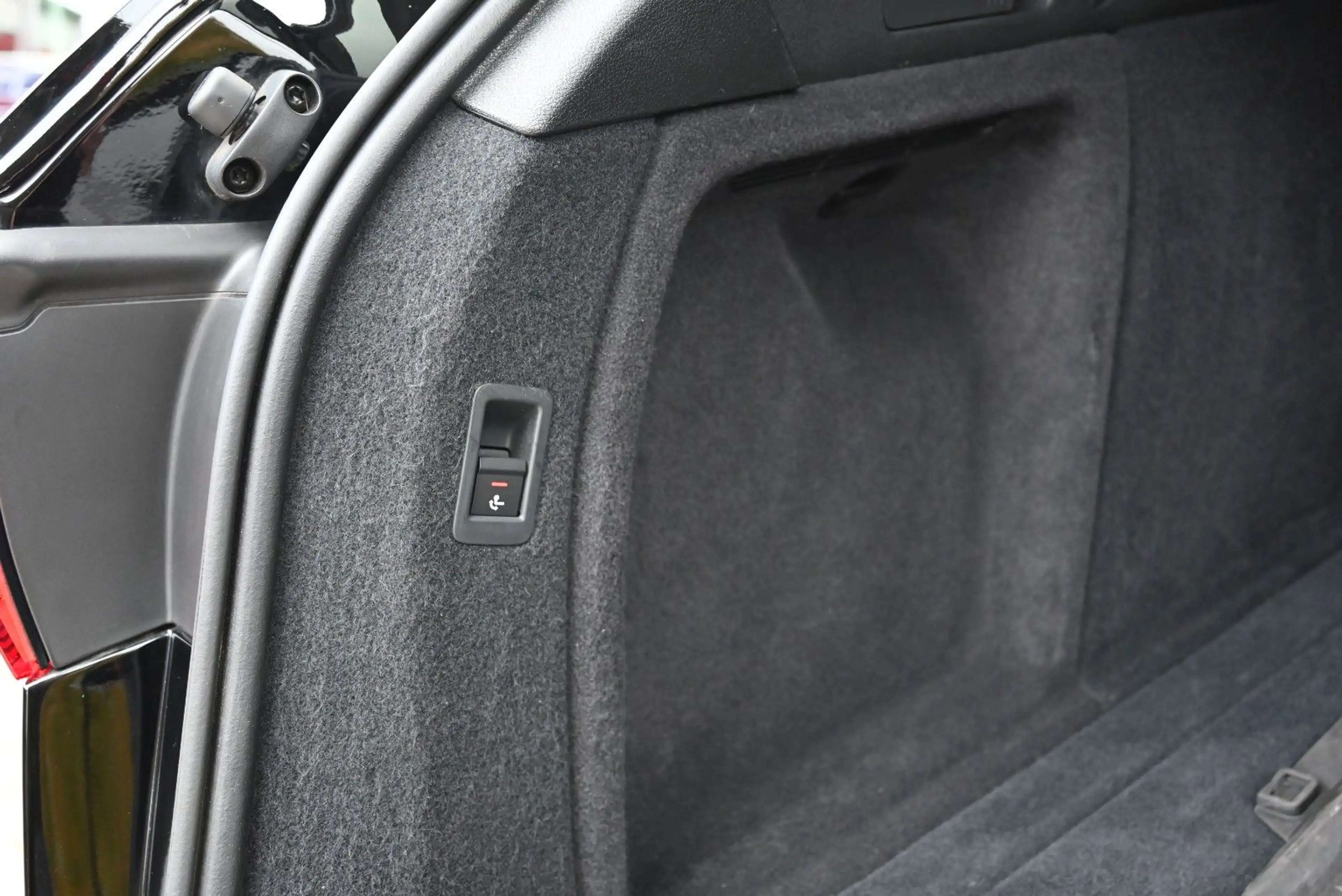 Audi A4 Avant 40 TDI advanced/Matrix/Sports./AHK — photo 15
