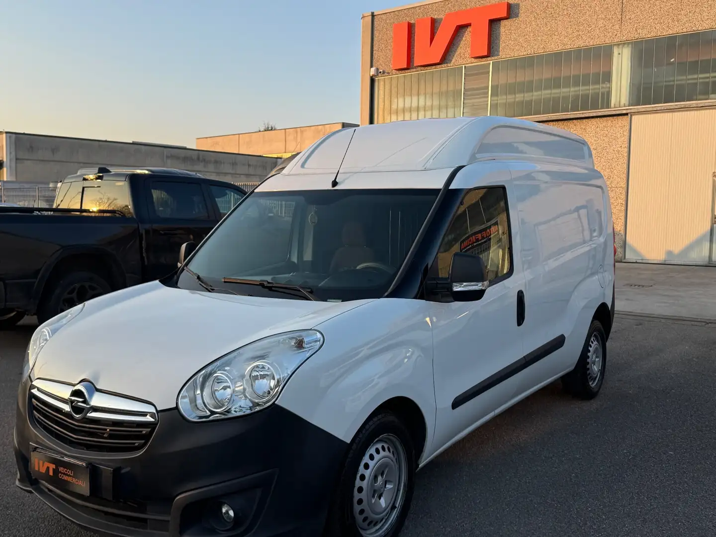 Fiat Doblo Doblò 1.6 MJT 120CV PL-TA Cargo Maxi XL Lamierato Blanc - 1