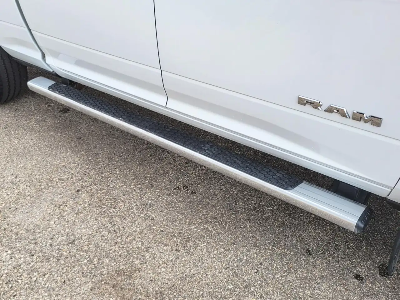 RAM 3500 снимка RAM 3500