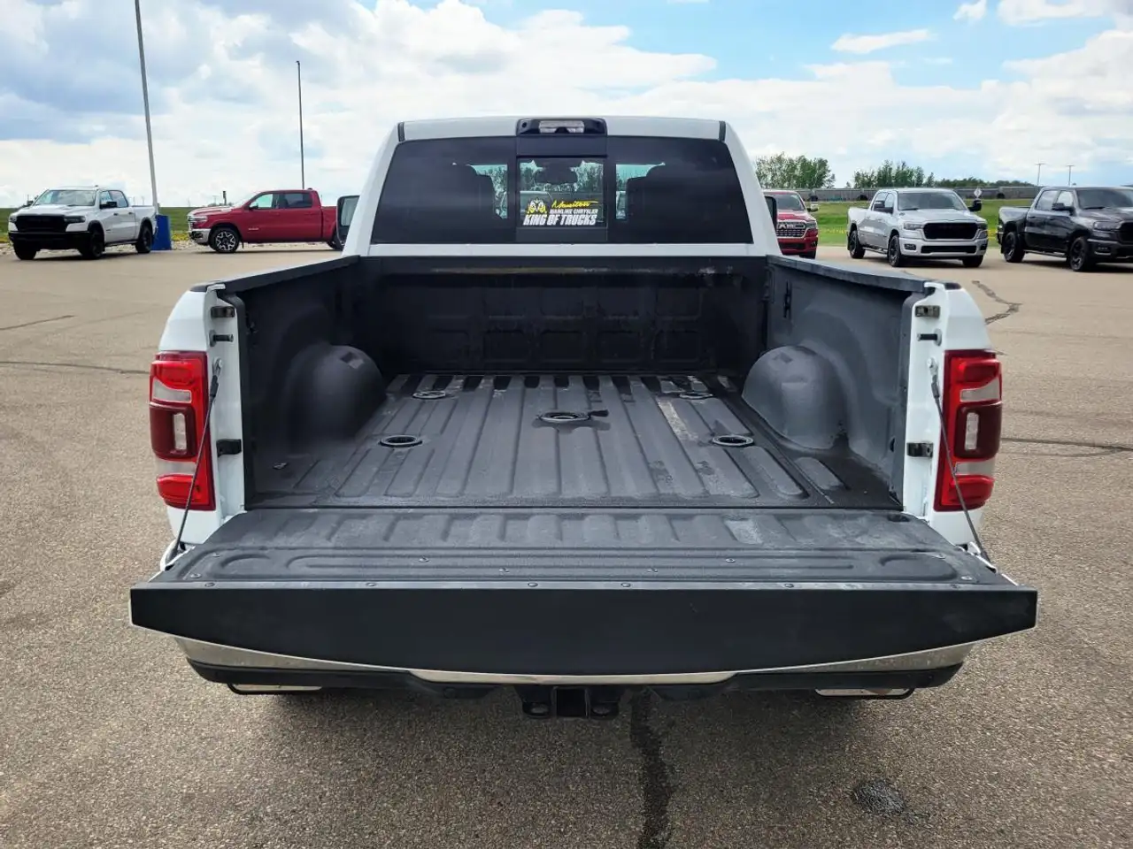 RAM 3500 снимка RAM 3500