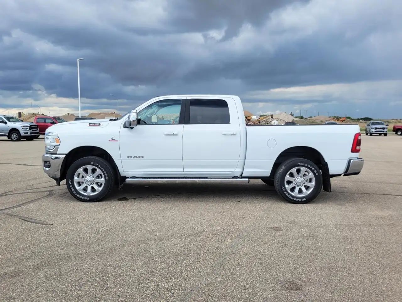 RAM 3500 снимка RAM 3500