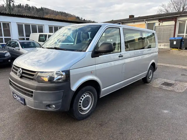 Volkswagen T5 Transporter Kombi lang 8 Sitzplätze 9664€ zzgl MwSt
