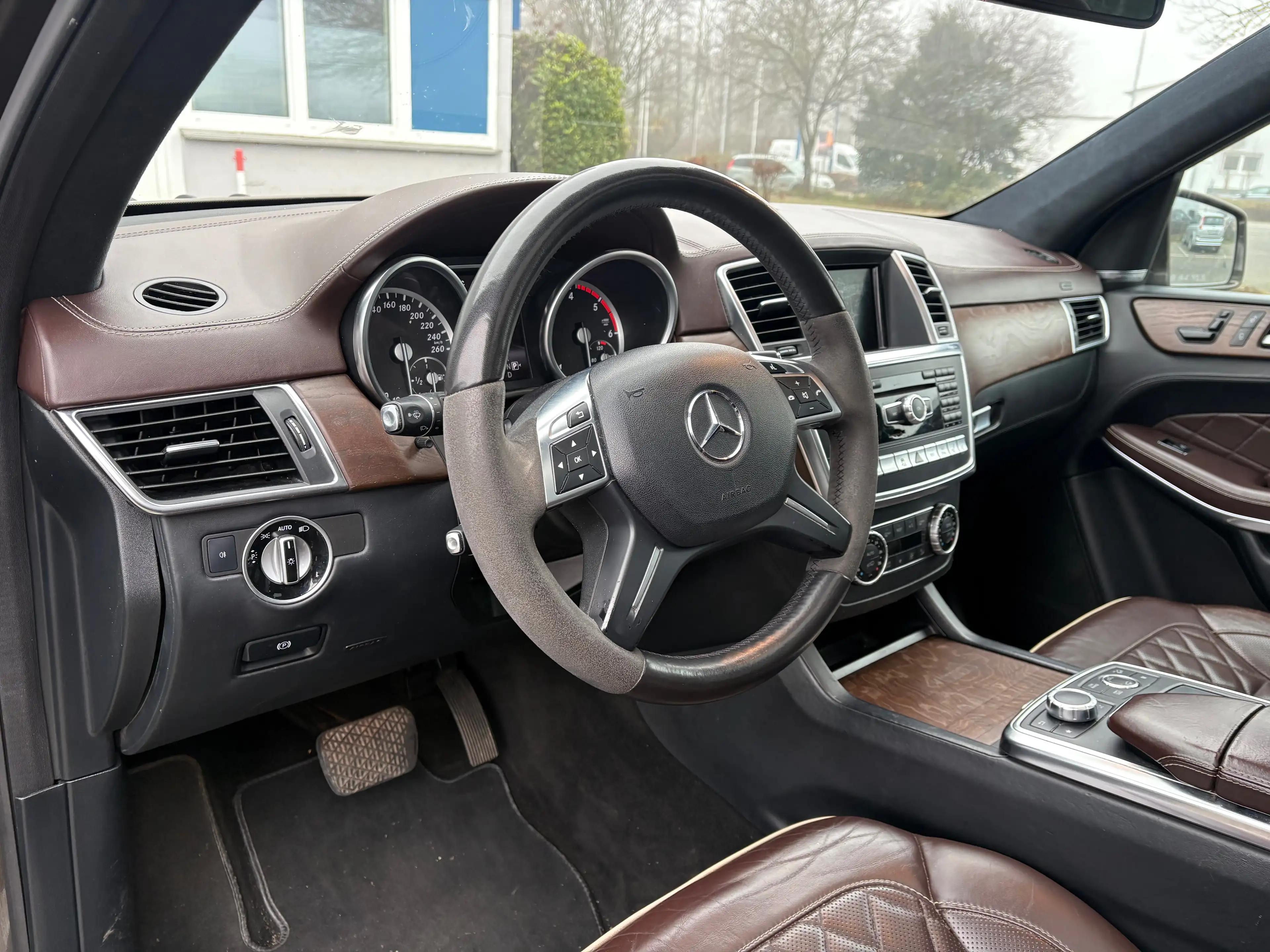 Mercedes-Benz GL 350 GL 350 BlueTec 4Matic/AMG-Line/Pano/Shz/Designo/ — photo 14
