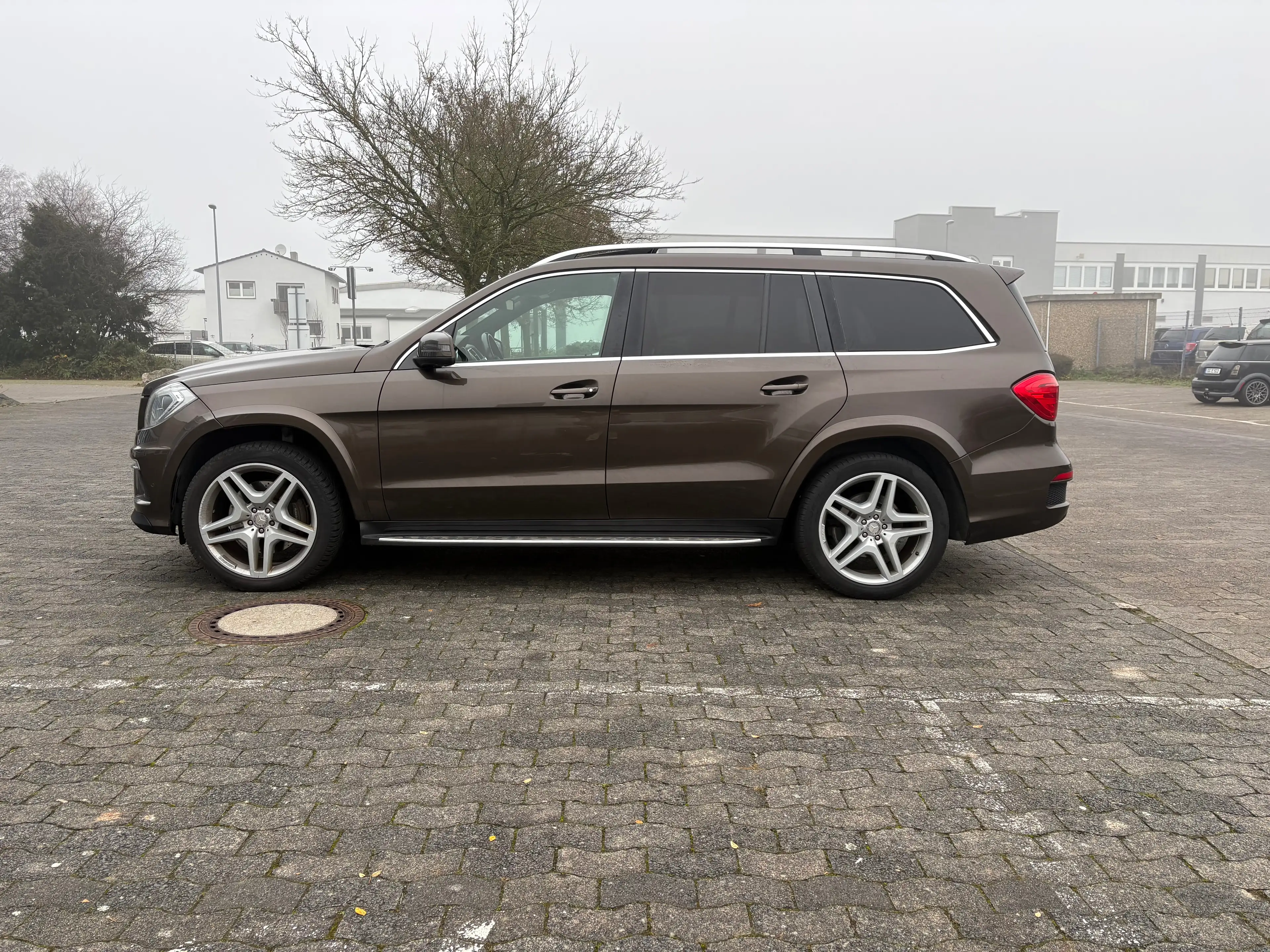 Mercedes-Benz GL 350 GL 350 BlueTec 4Matic/AMG-Line/Pano/Shz/Designo/ — photo 5