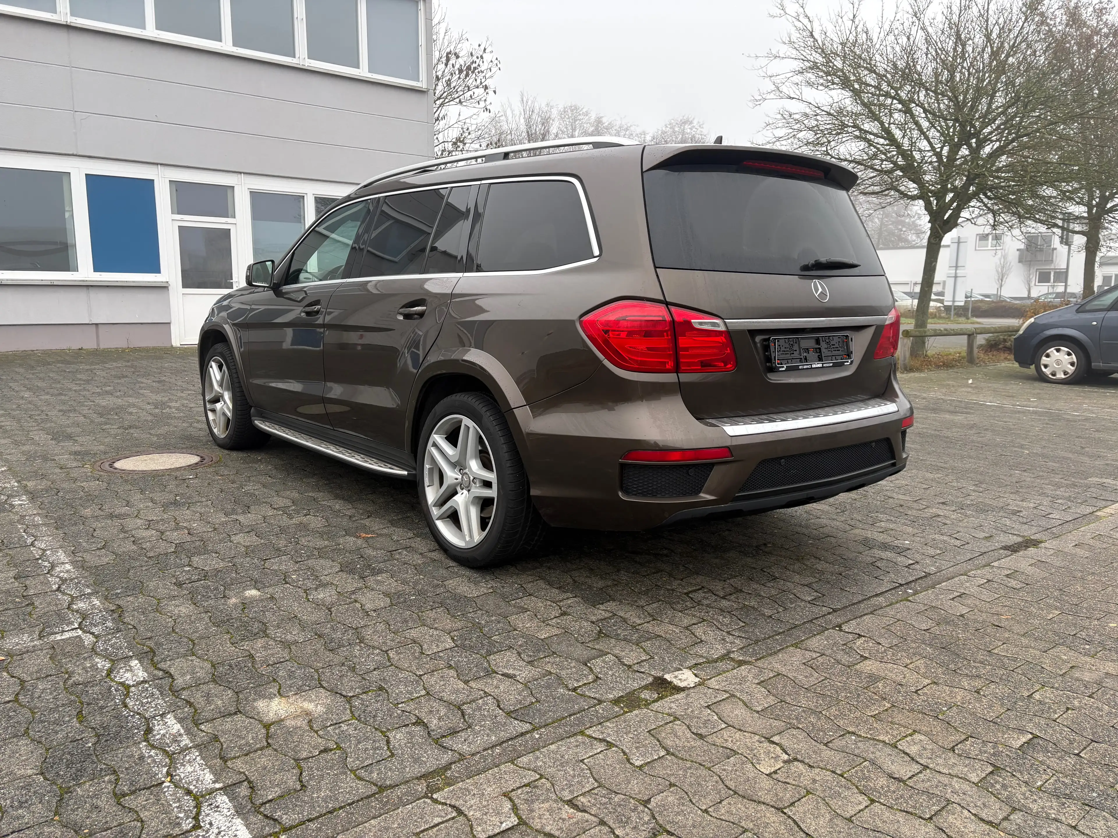 Mercedes-Benz GL 350 GL 350 BlueTec 4Matic/AMG-Line/Pano/Shz/Designo/ — photo 6