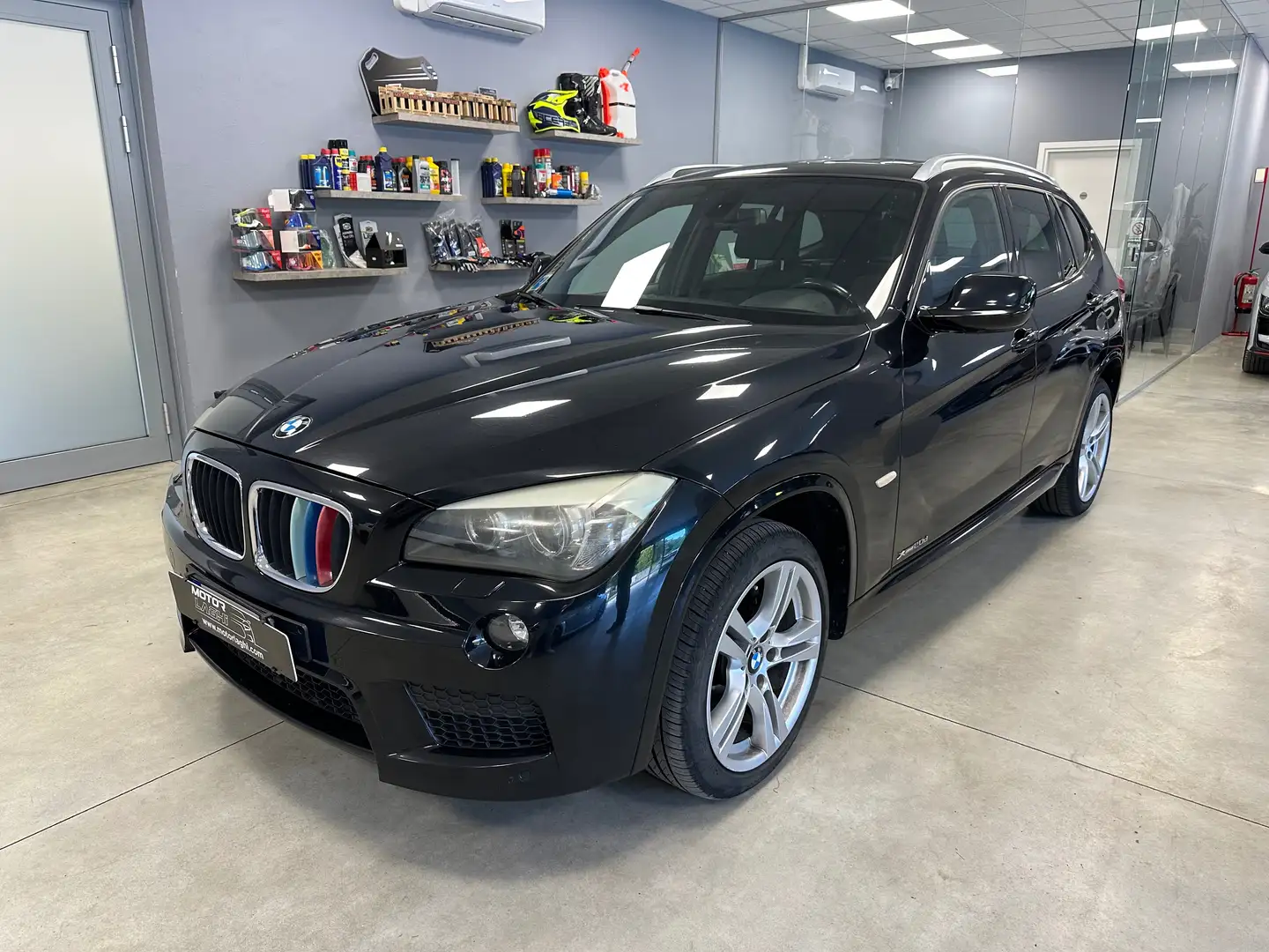 BMW X1 X1 xdrive20d Attiva Чёрный - 1