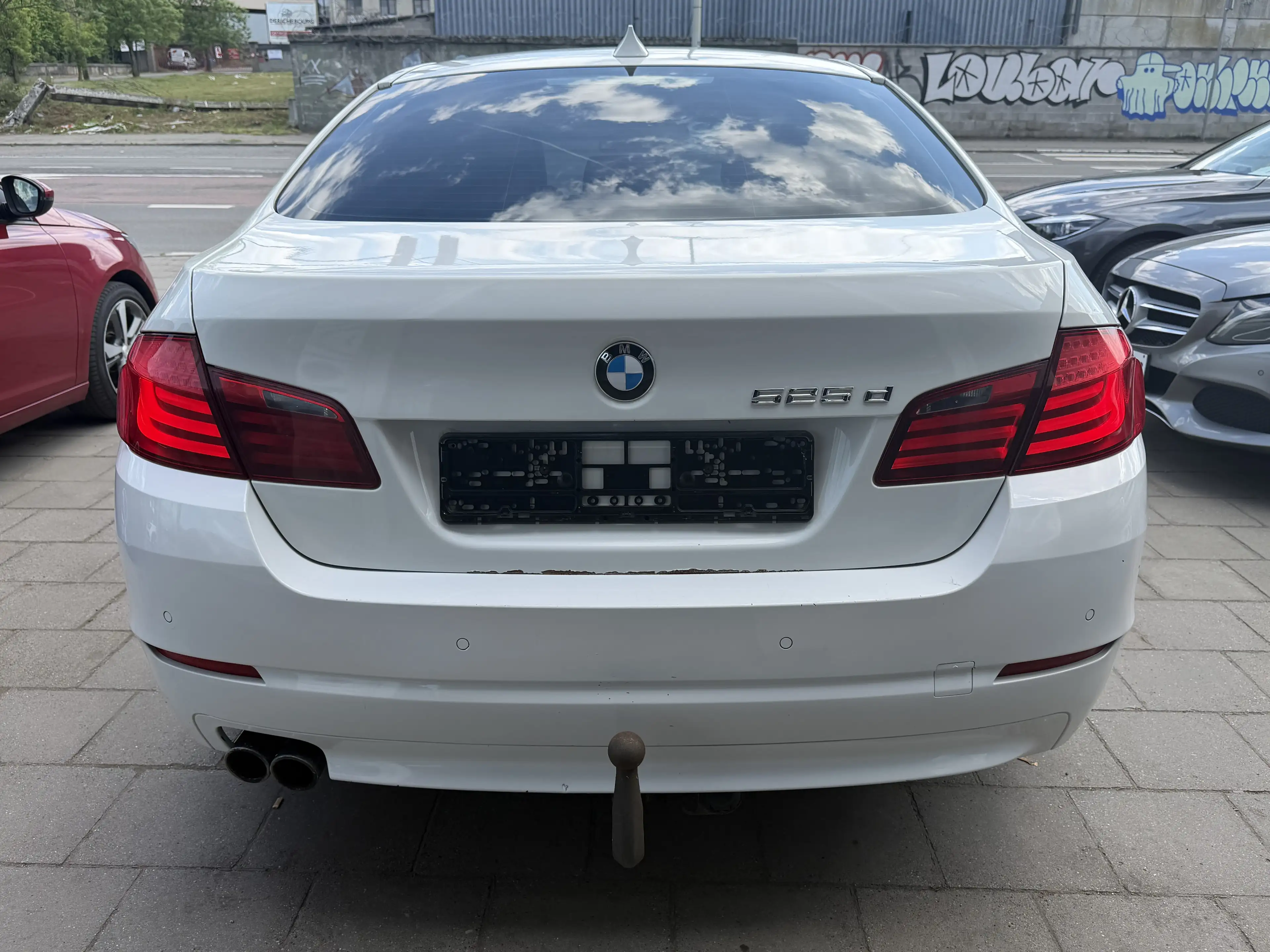 BMW 525 dA/308.957km/toit ouvrant/navi/cuir/xénon/euro 5 — photo 6