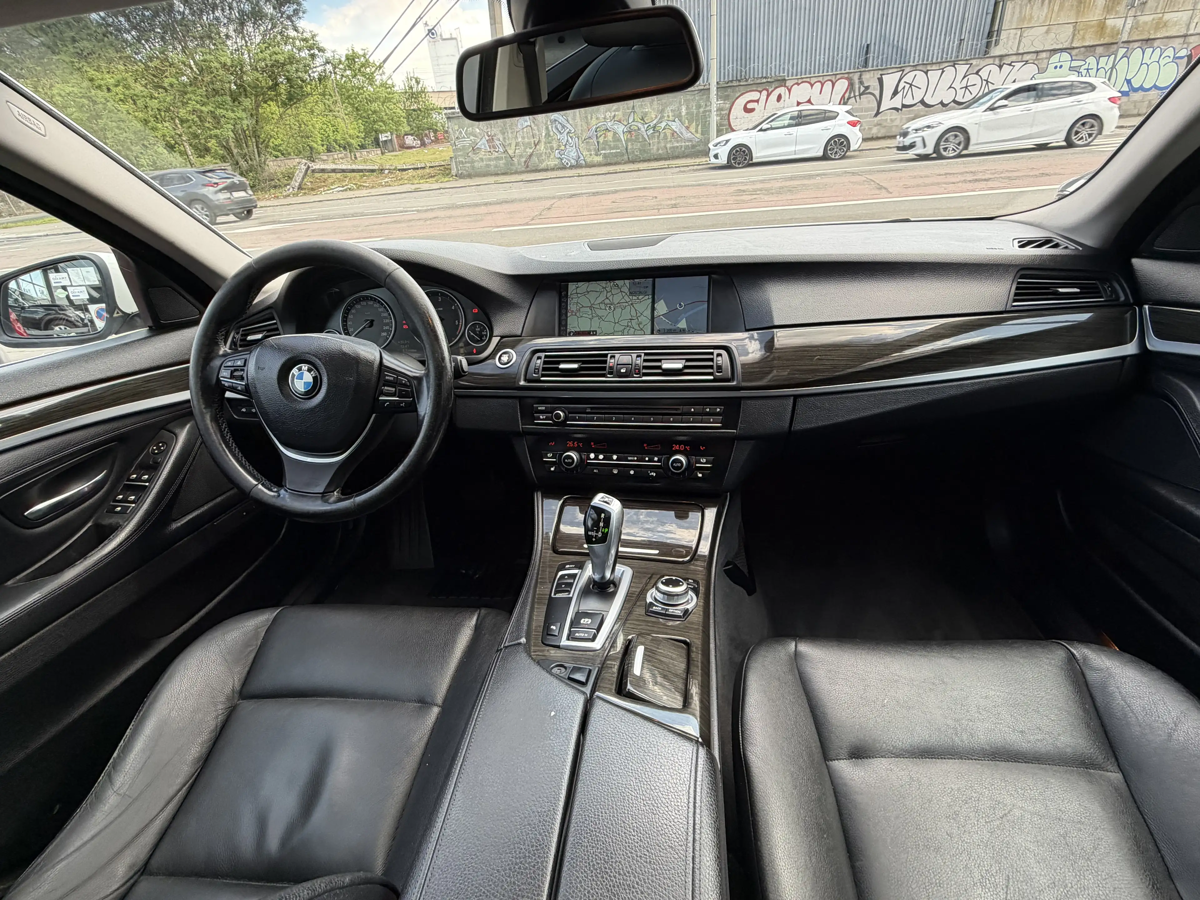 BMW 525 dA/308.957km/toit ouvrant/navi/cuir/xénon/euro 5 — photo 10