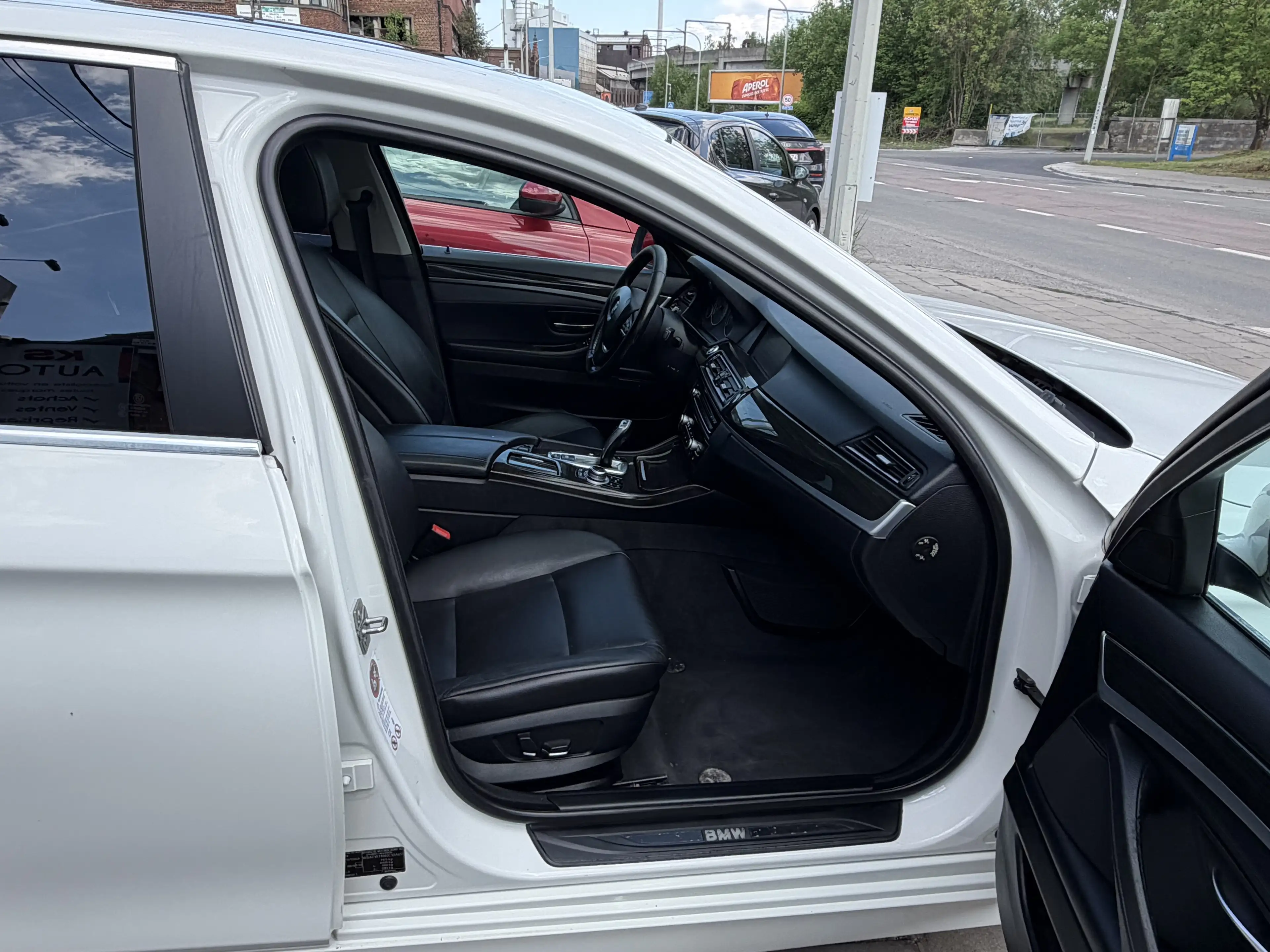 BMW 525 dA/308.957km/toit ouvrant/navi/cuir/xénon/euro 5 — photo 7