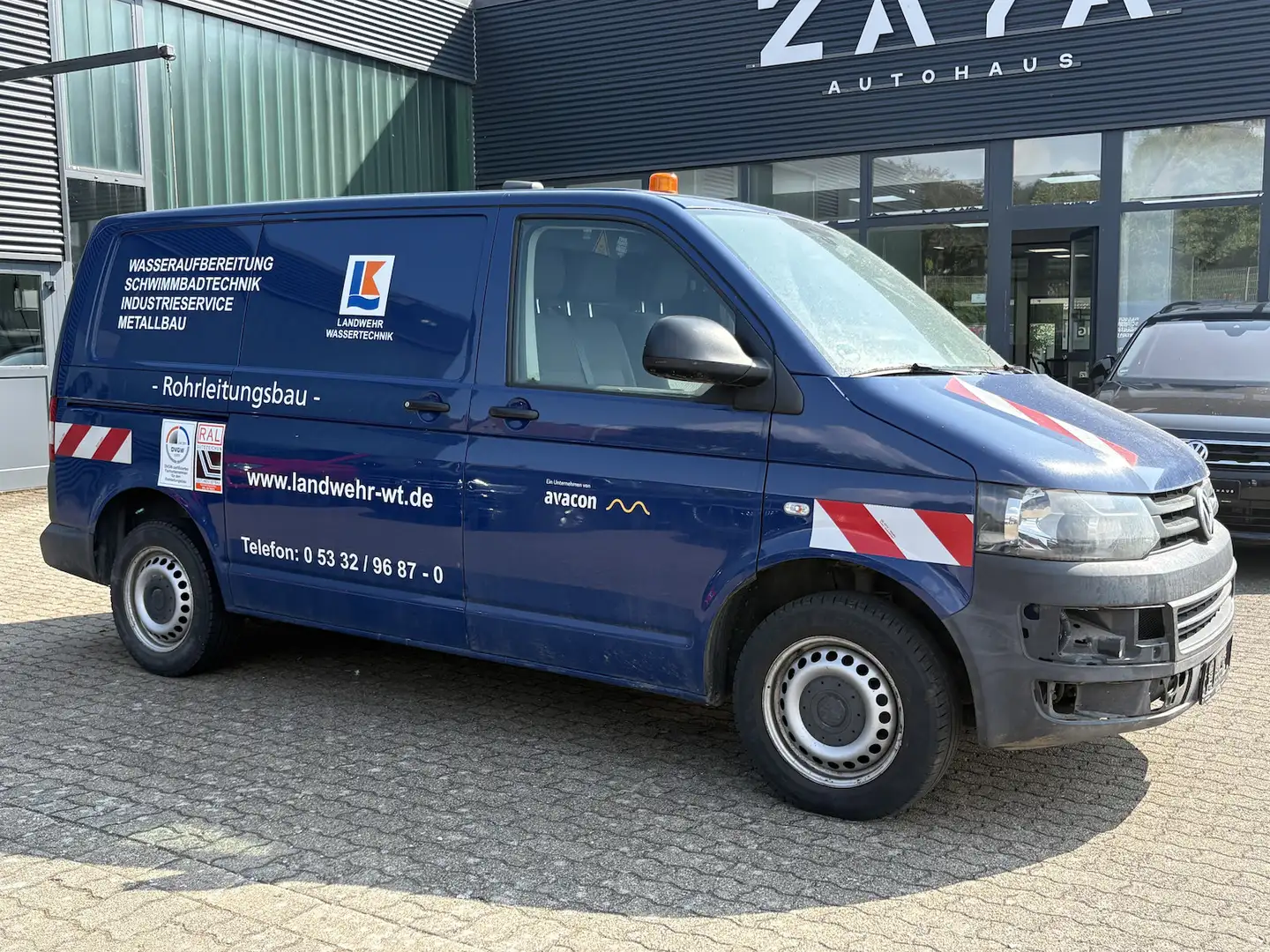 Volkswagen T5 Transporter 2.0 TDI*1-HAND*EINPARKHILFE*TEMPO Blau - 1