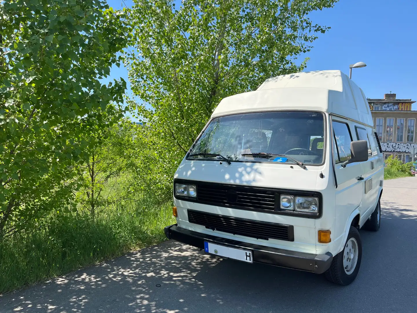 Volkswagen T3 Bulli Oldtimer voll ausgestattet und startklar Weiß - 1