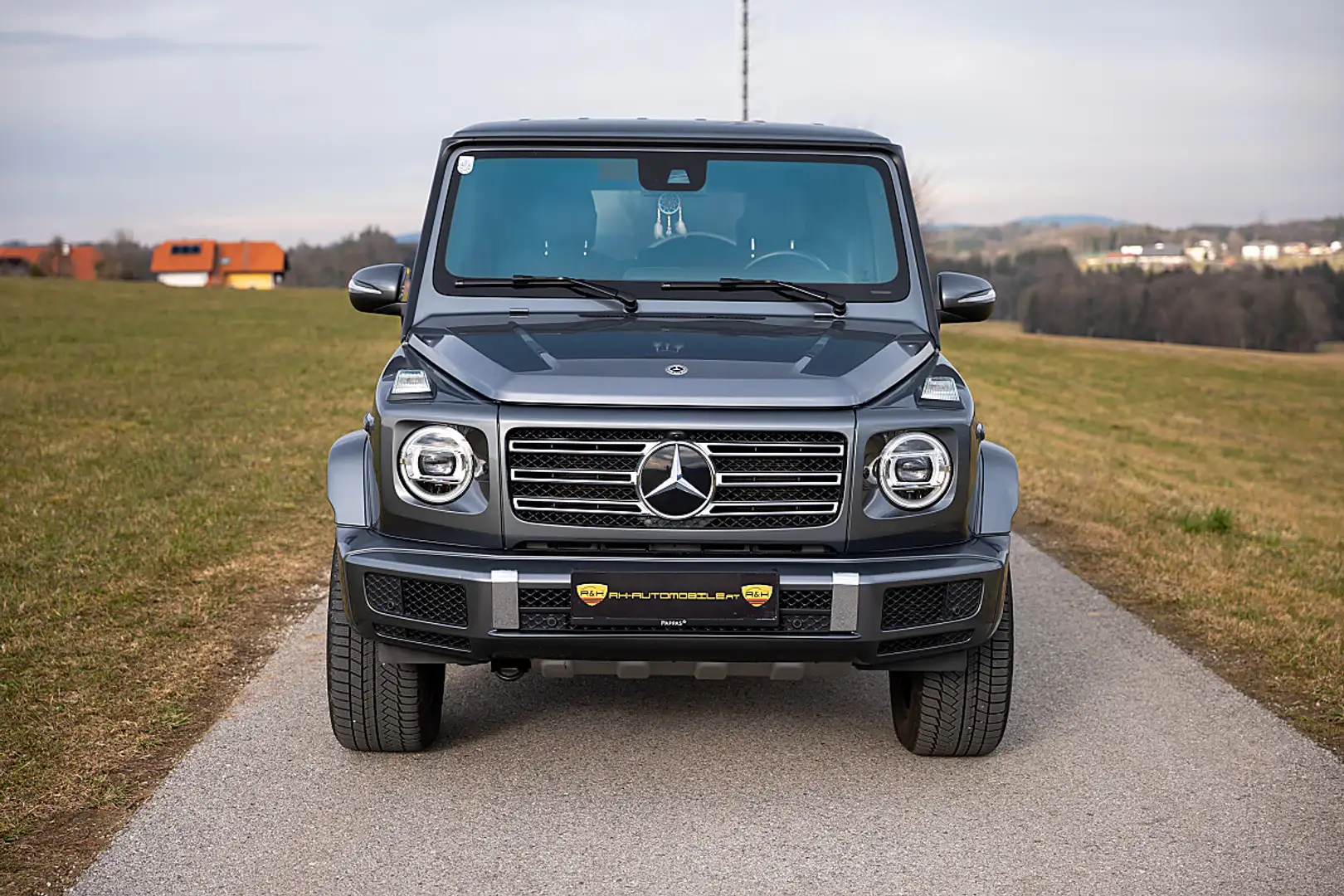 Mercedes-Benz G 350 d 4MATIC Aut., Top Ausstattung, Neuer Service v... Grau - 1