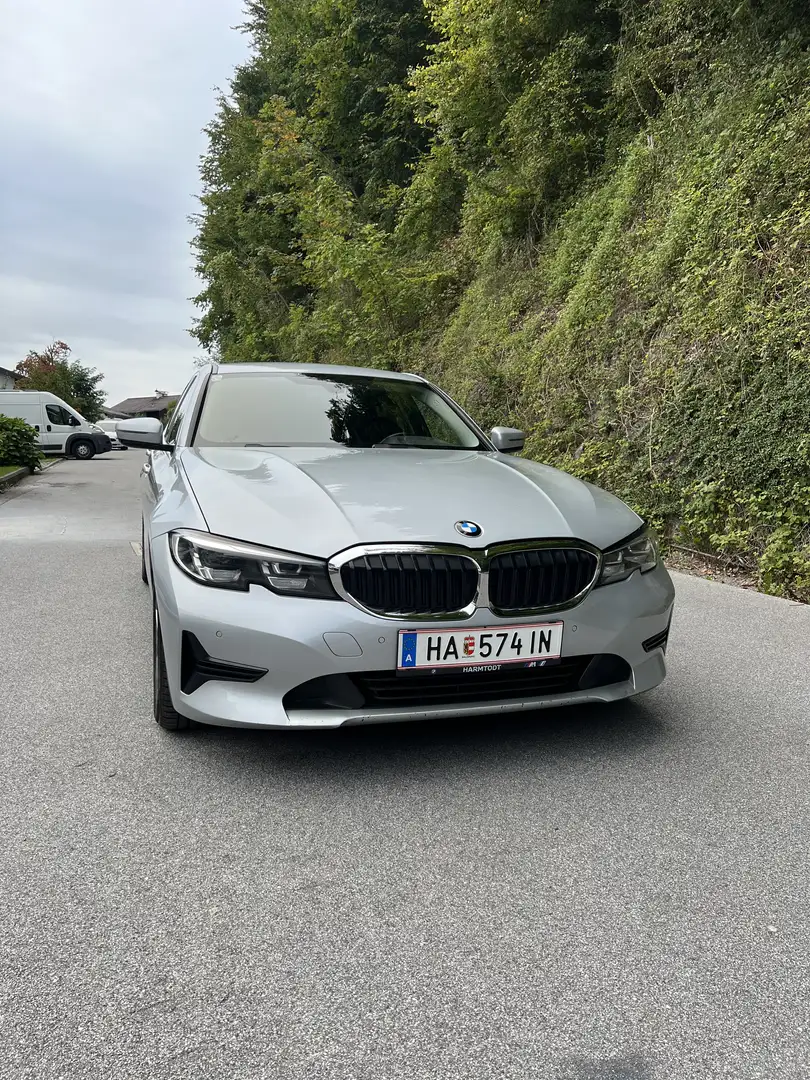 BMW 318 Sport Line / Top Zustand - 2