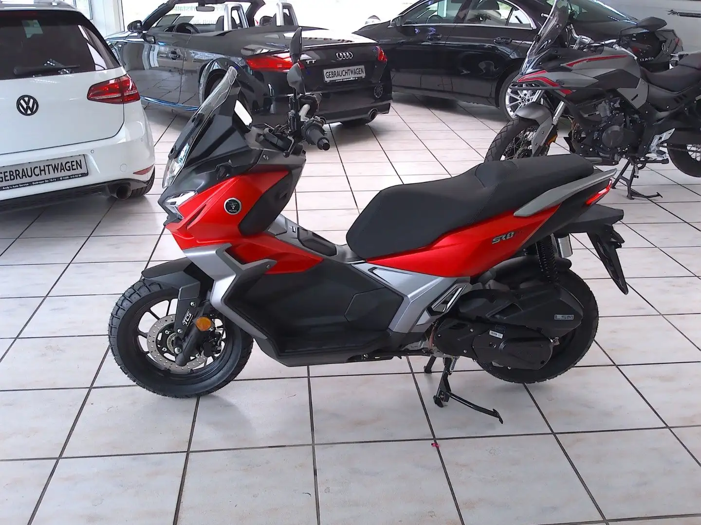 Voge VOGE SR1 ADV 125 ABS TCS rot und schwarz - 2