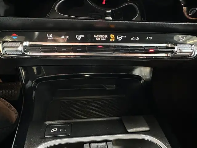Mercedes-Benz Cla view 14