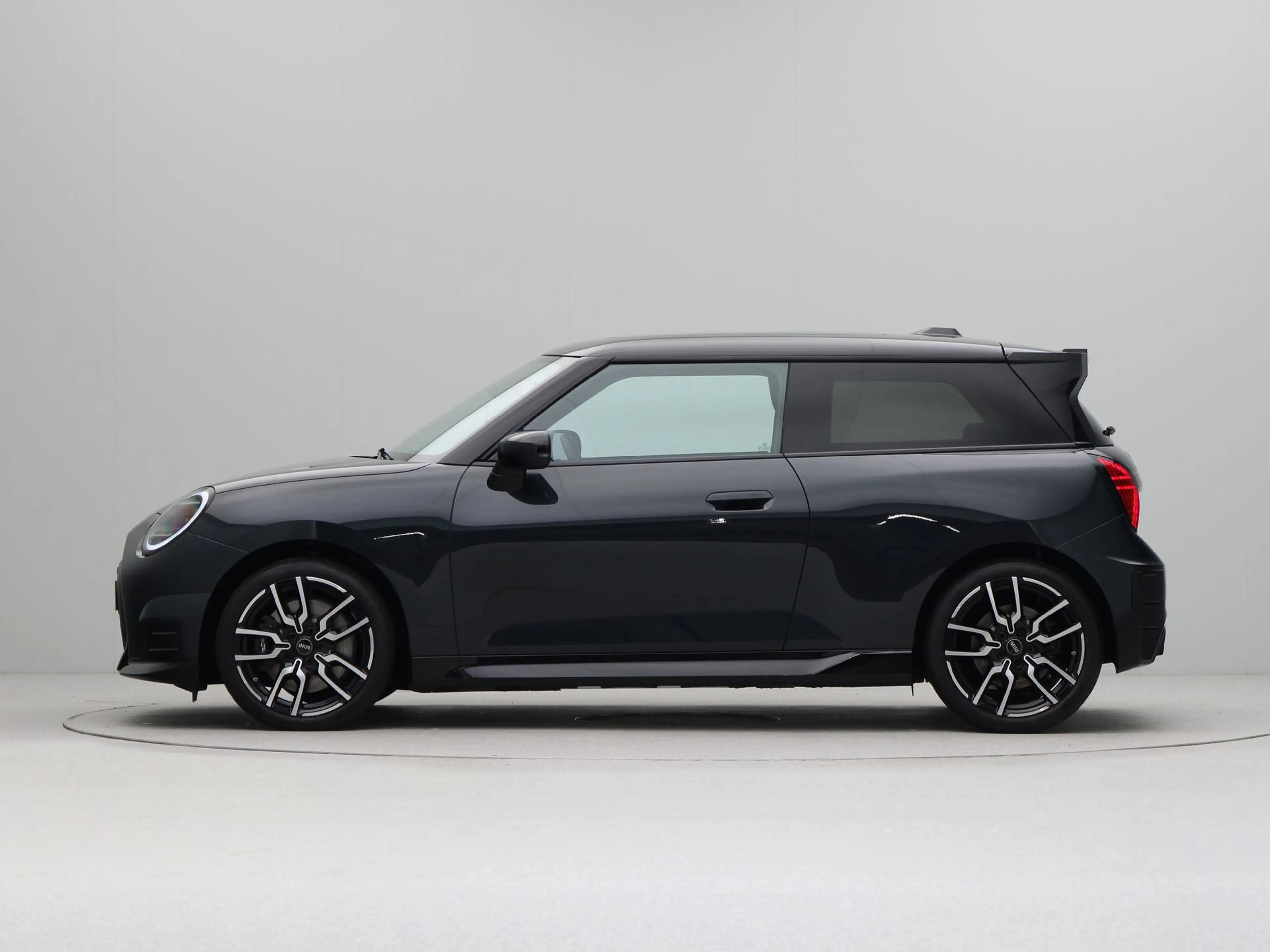 MINI Cooper E John Cooper Works Pakket M PRIVATE LEASE EUR 555,- — photo 8
