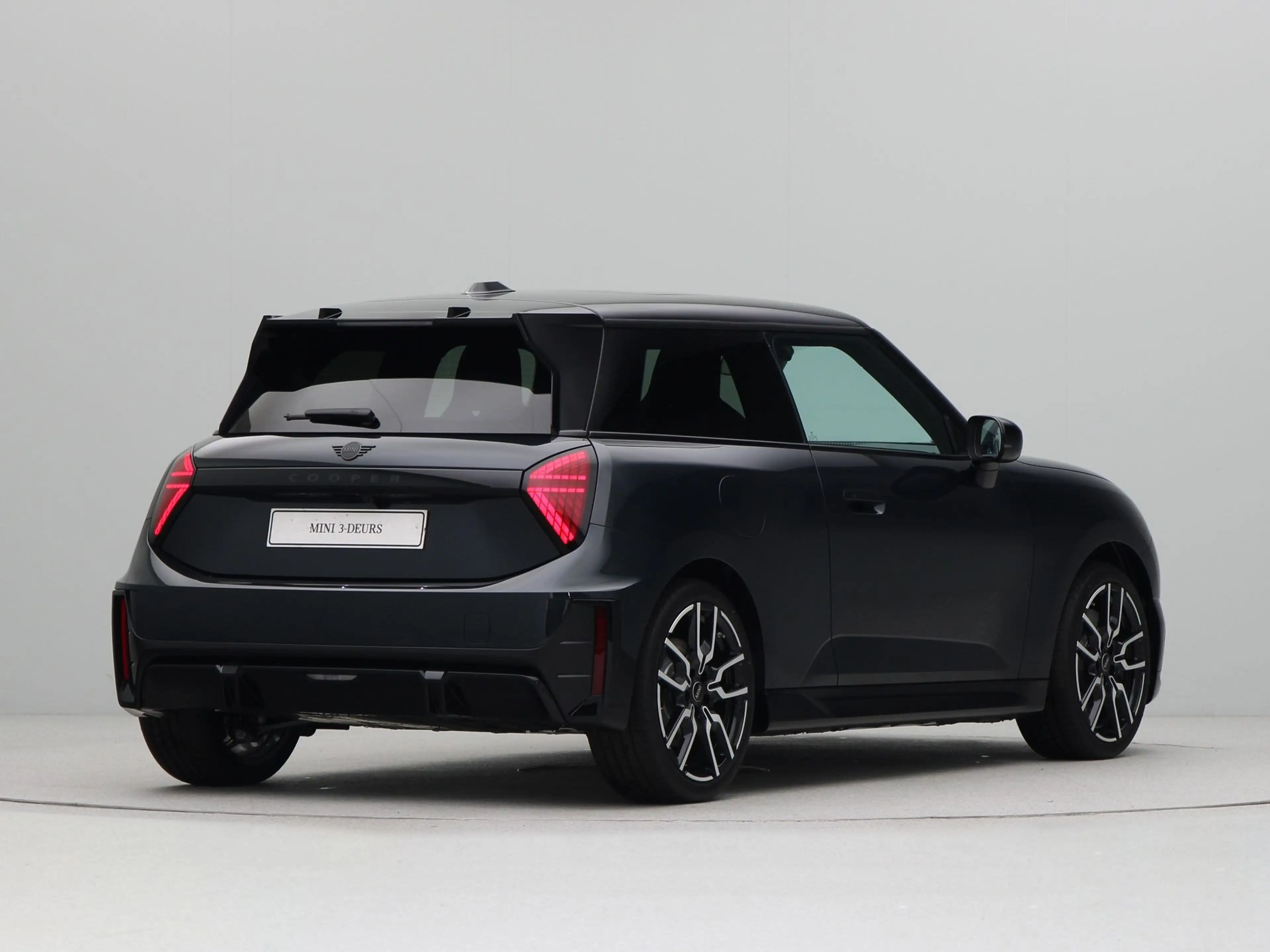 MINI Cooper E John Cooper Works Pakket M PRIVATE LEASE EUR 555,- — photo 5