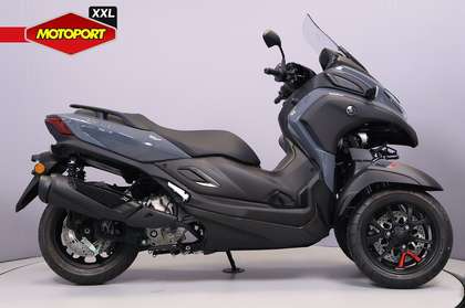 Yamaha TriCity 300
