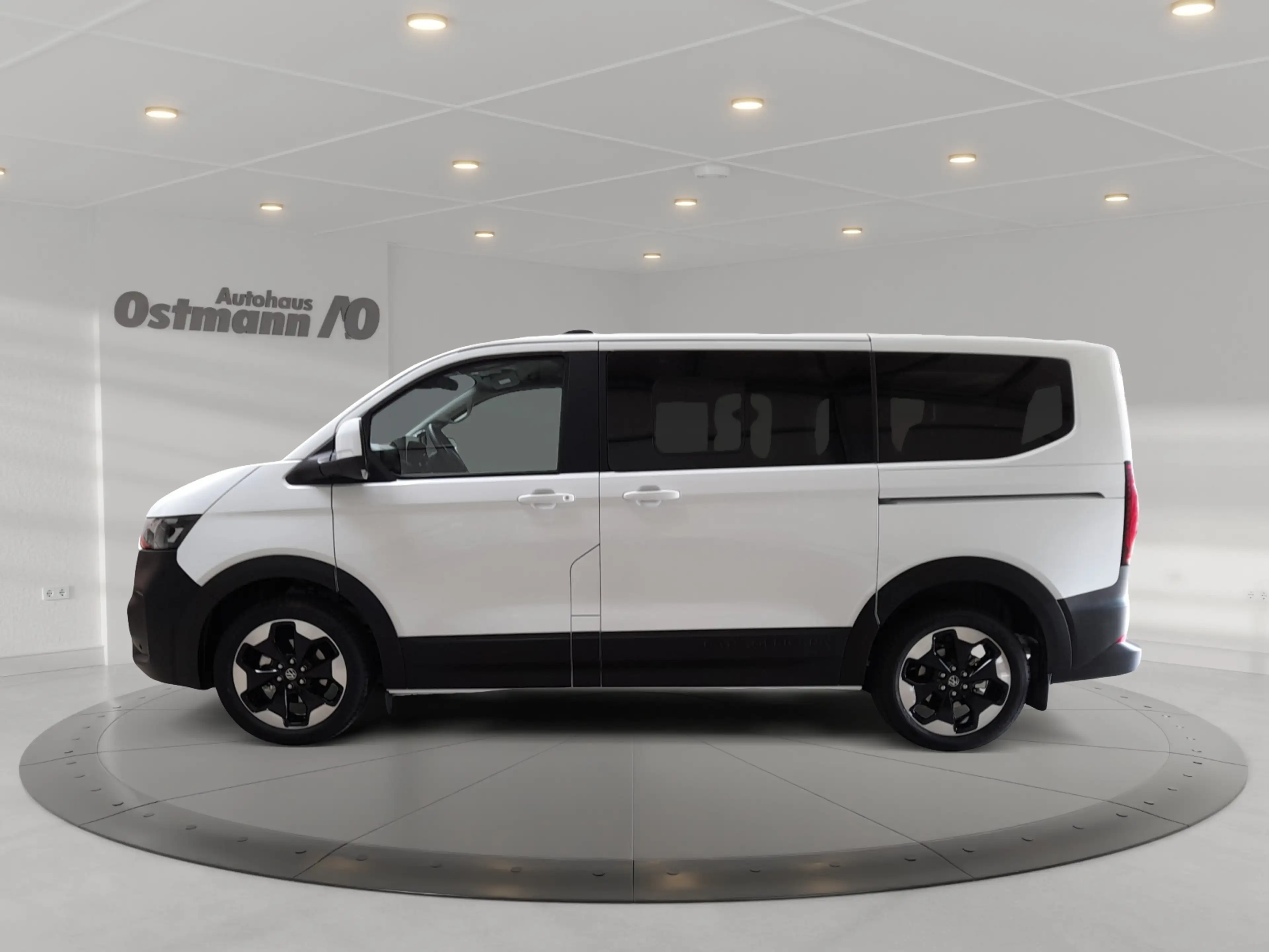 Volkswagen T7 Caravelle T7 e-Caravelle Life Navi SHZ RFK LED — photo 2