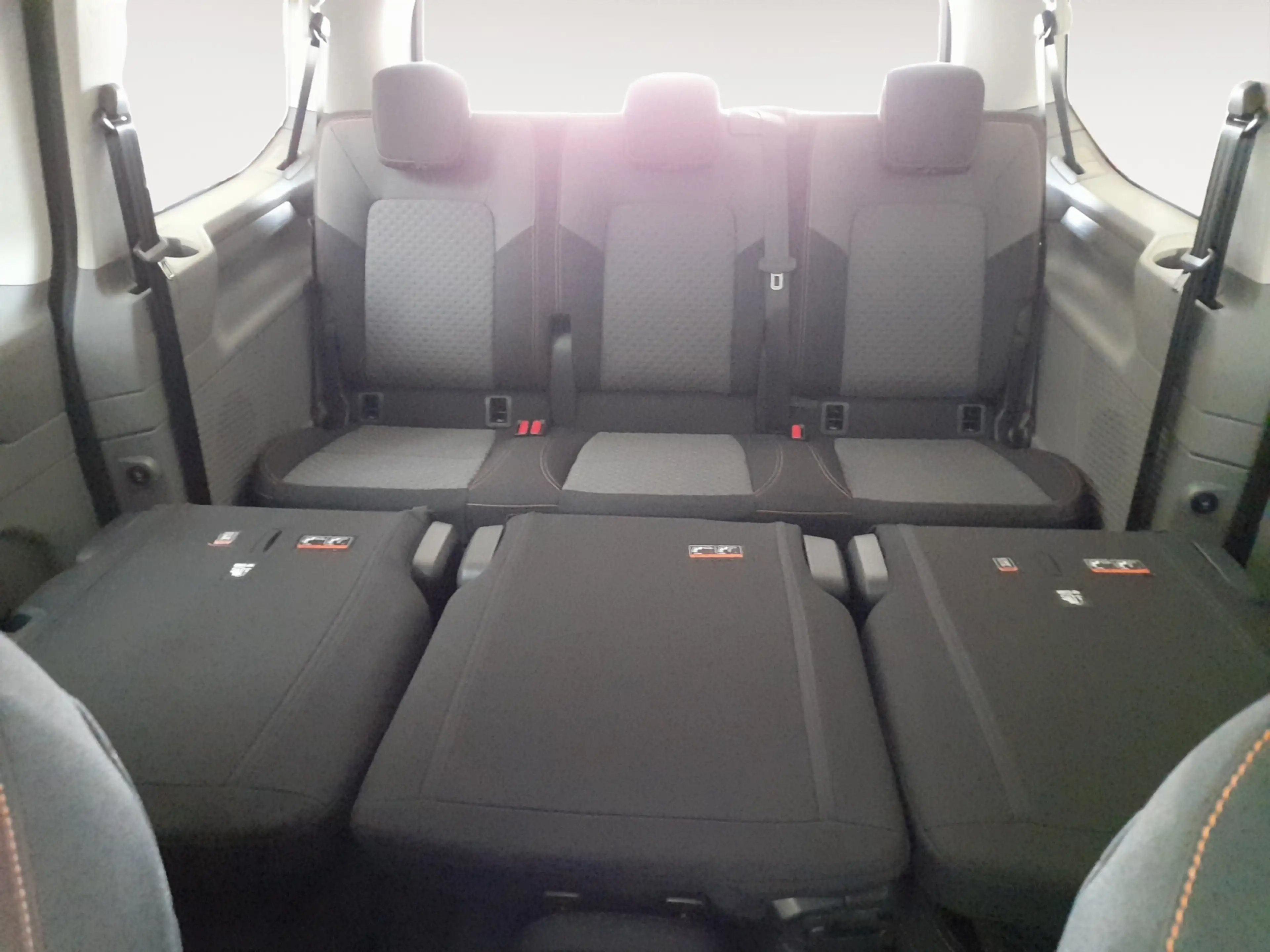 Volkswagen T7 Caravelle T7 e-Caravelle Life Navi SHZ RFK LED — photo 8