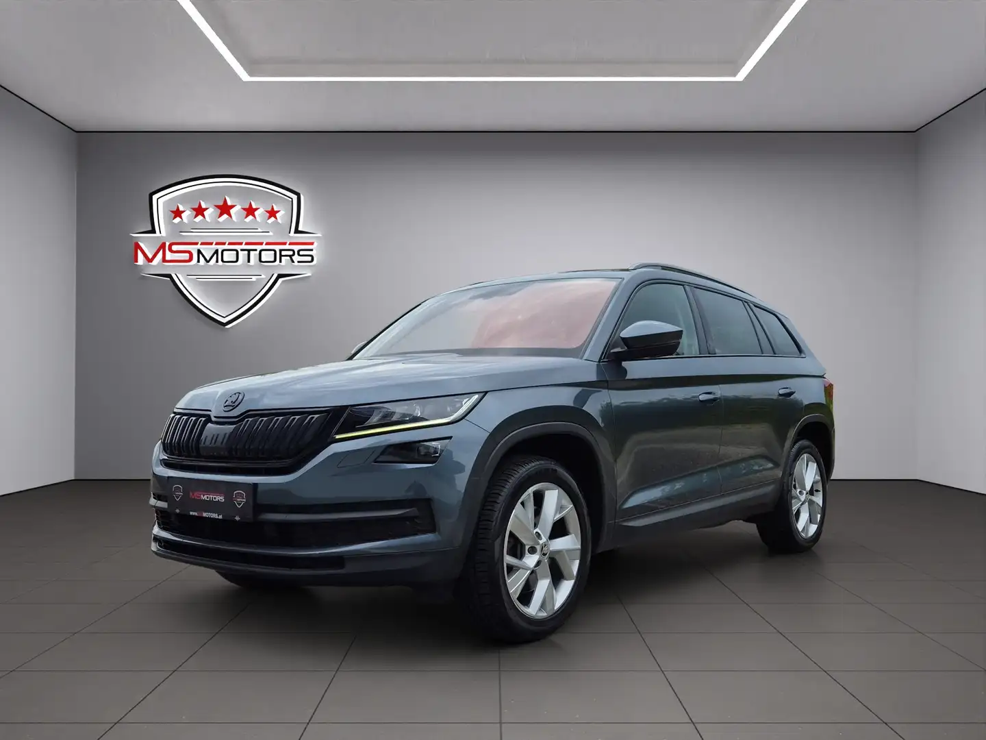 Skoda Kodiaq 2,0 TDI 4x4 Style DSG*PANO*STANDH.*ACC*RFK*KREDIT Grau - 1