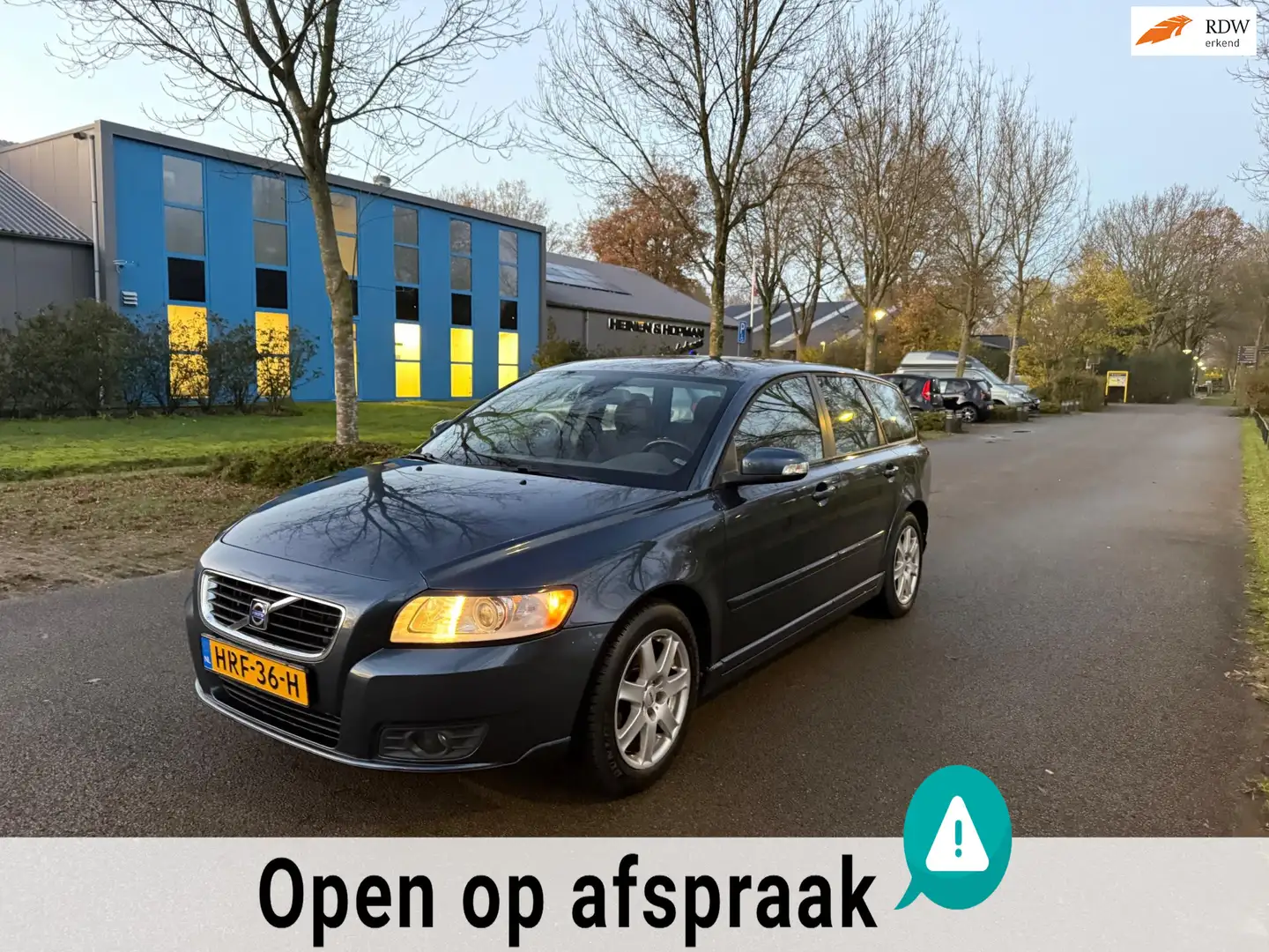 Volvo V50 2.4 AUT/LPG/DYNAUDIO/CRUISE/AIRCO/LEES TEKST Blauw - 1