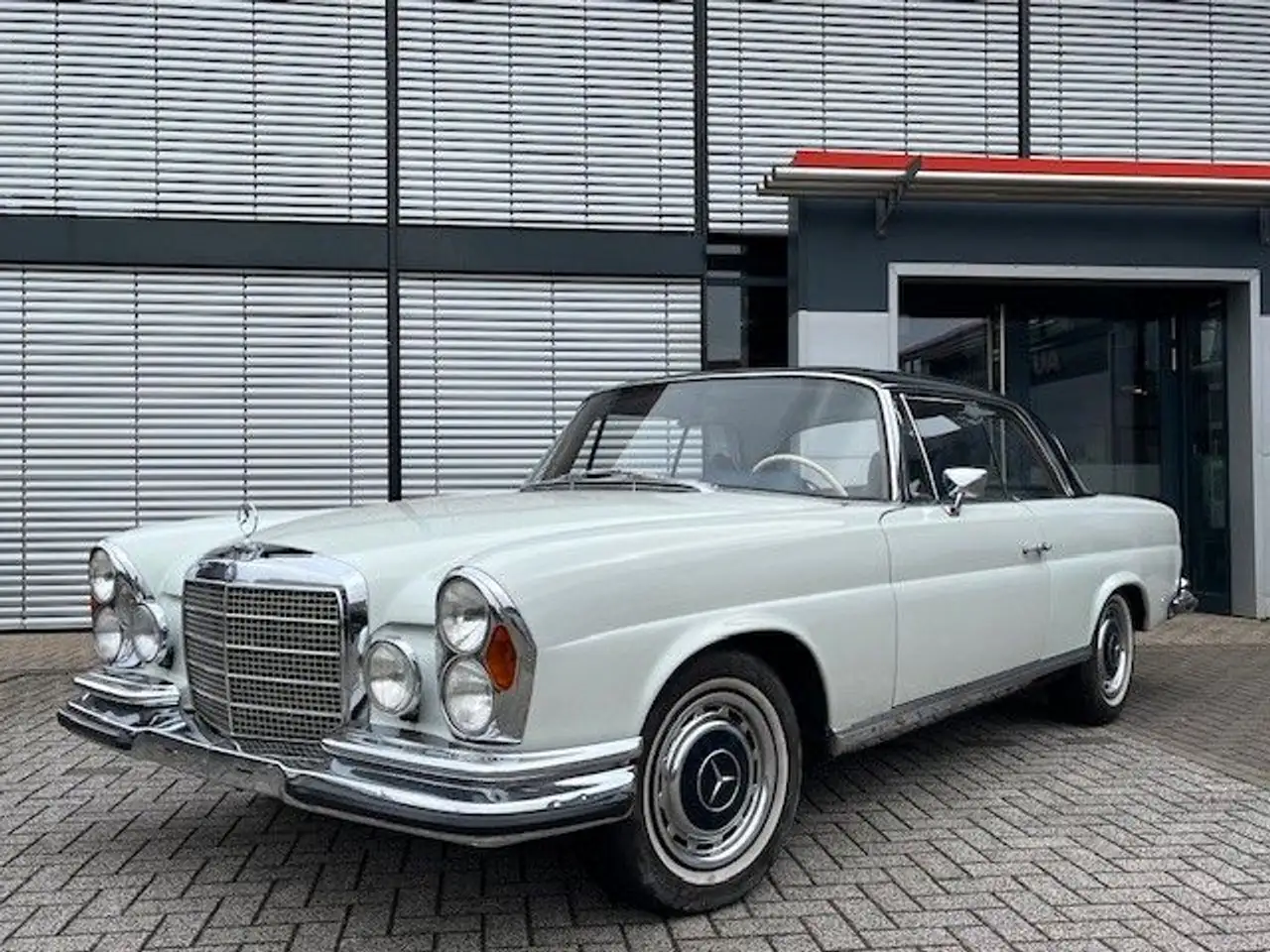 Mercedes-Benz 280 SE Coupe 3,5 V8 W111 dt.Fahrzeug, foto 1
