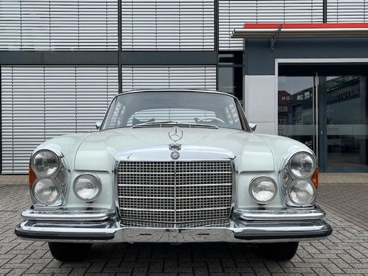 Mercedes-Benz 280 SE Coupe 3,5 V8 W111 dt.Fahrzeug, foto 3
