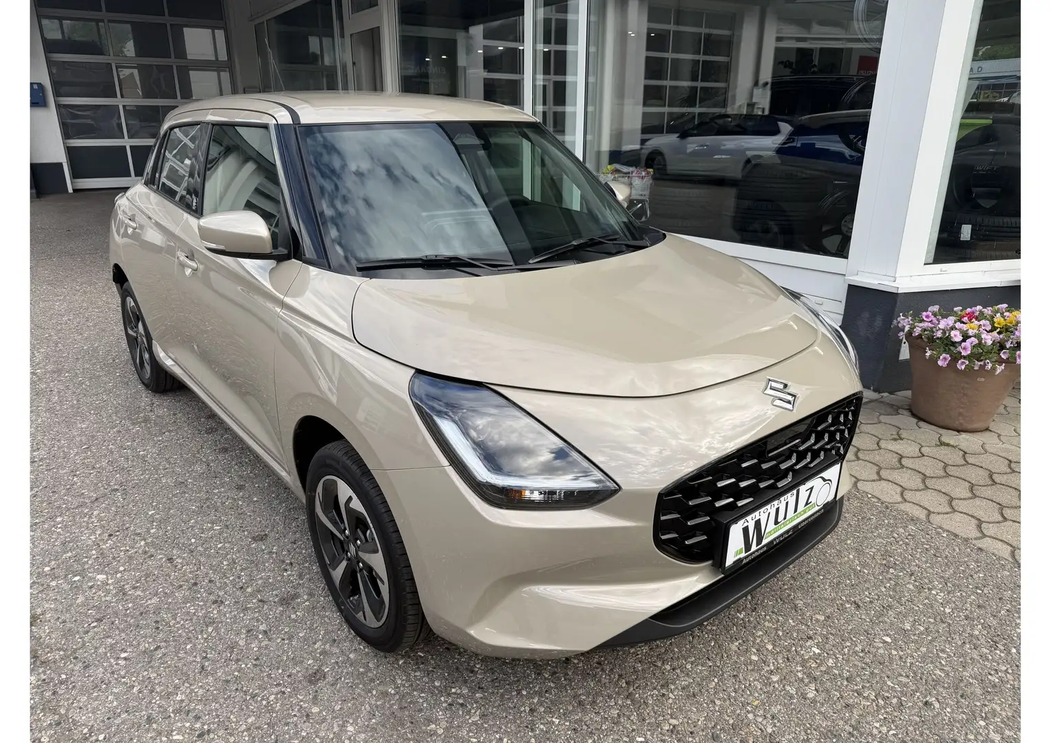 Suzuki Swift Swift 1,2 Hybrid Allgrip Flash Beige - 2