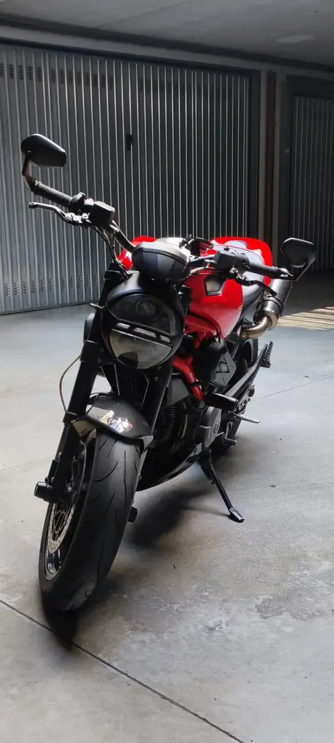 Ducati Monster 796 Red - 2
