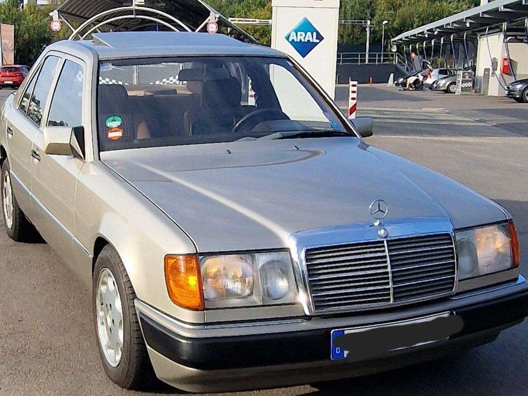 Second hand Mercedes Benz E-Class 230