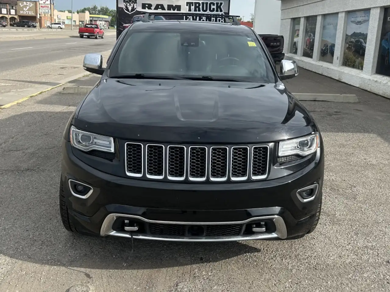 Jeep Grand Cherokee снимка Jeep Grand Cherokee
