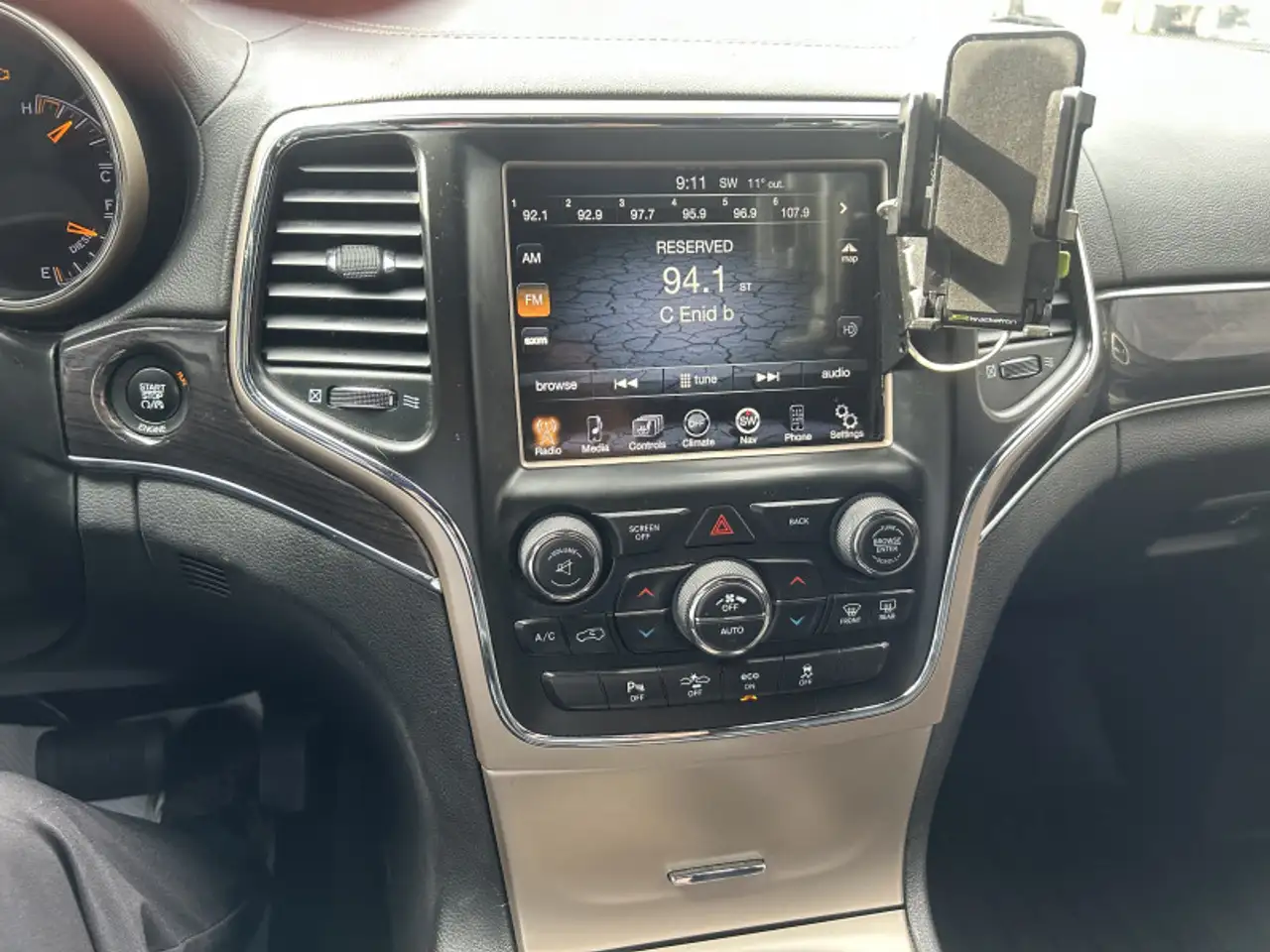 Jeep Grand Cherokee снимка Jeep Grand Cherokee
