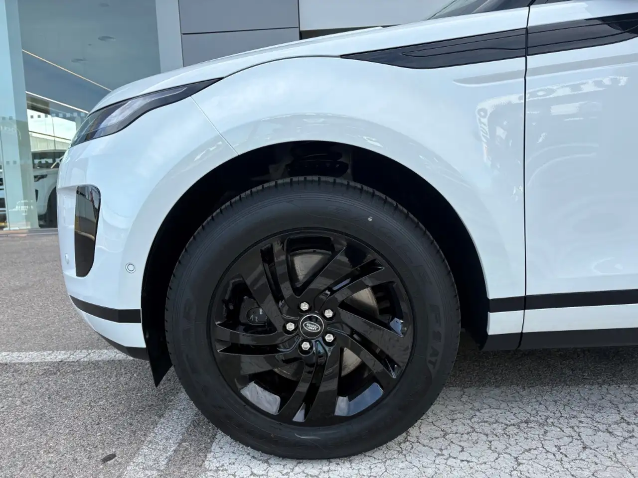 Land Rover Range Rover Evoque 2026 — фото 13