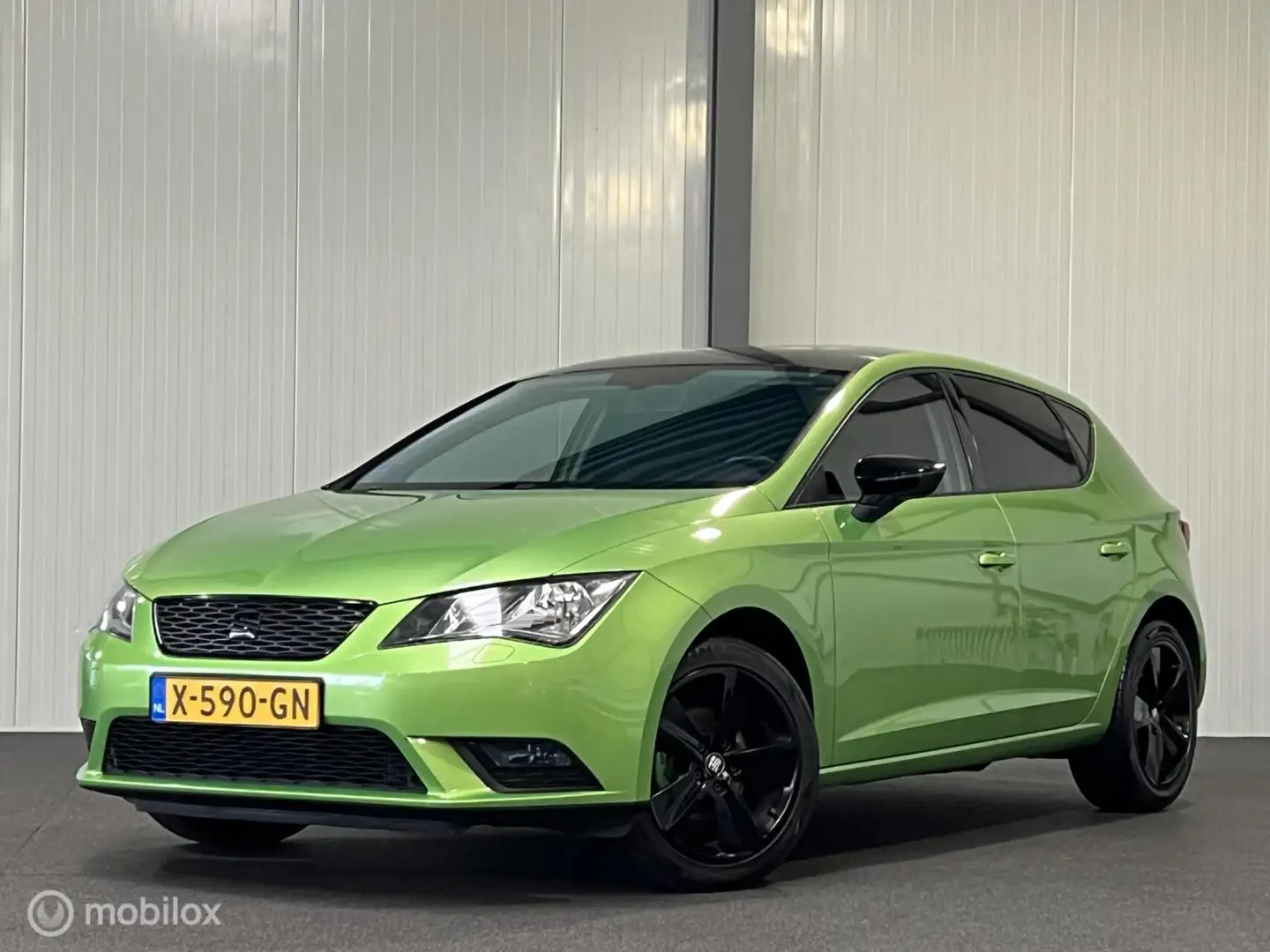 SEAT Leon 1.2 TSI Style [ historie camera Carplay cruise ] Grün - 1