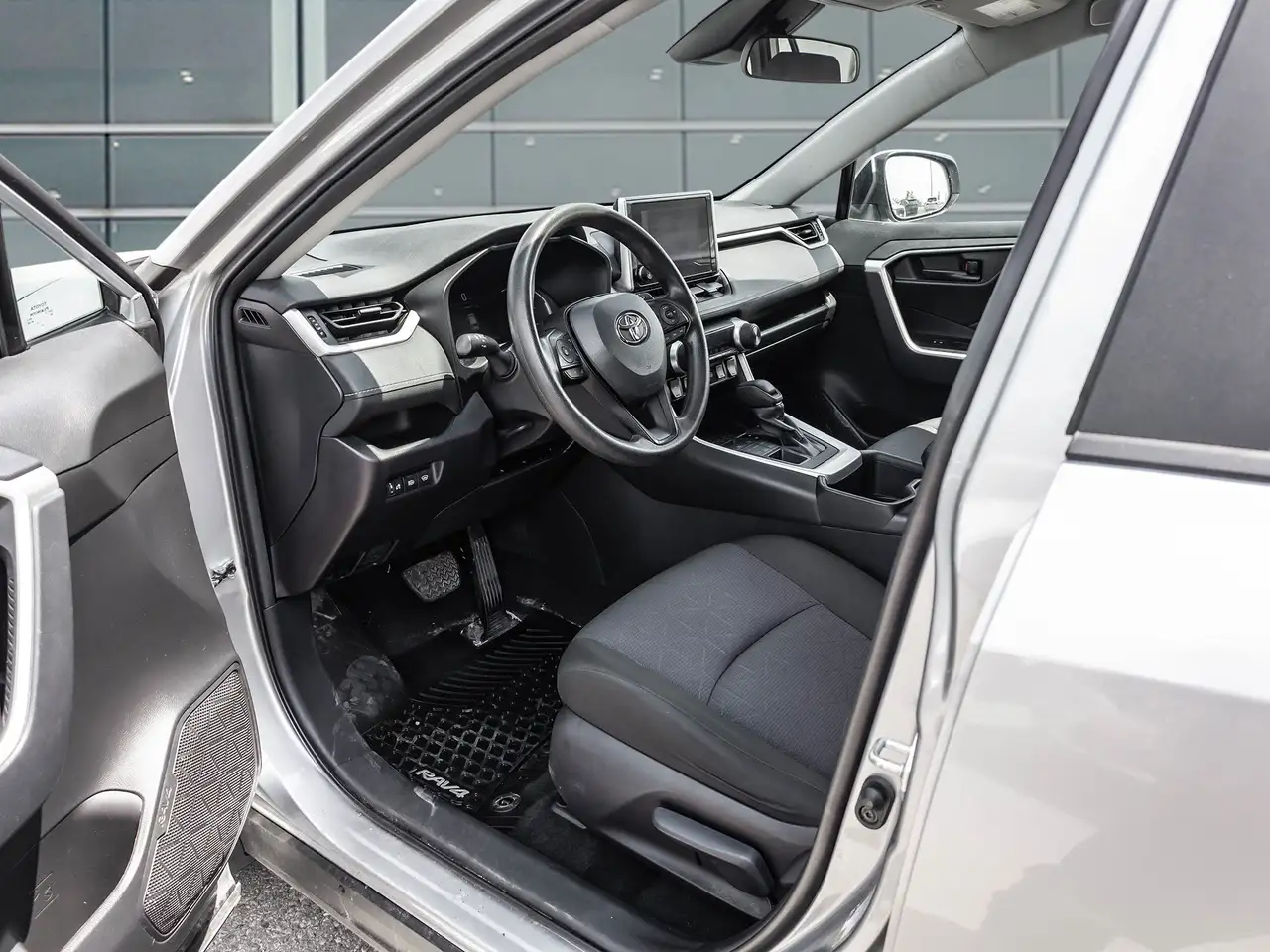 Toyota RAV 4 снимка Toyota RAV 4