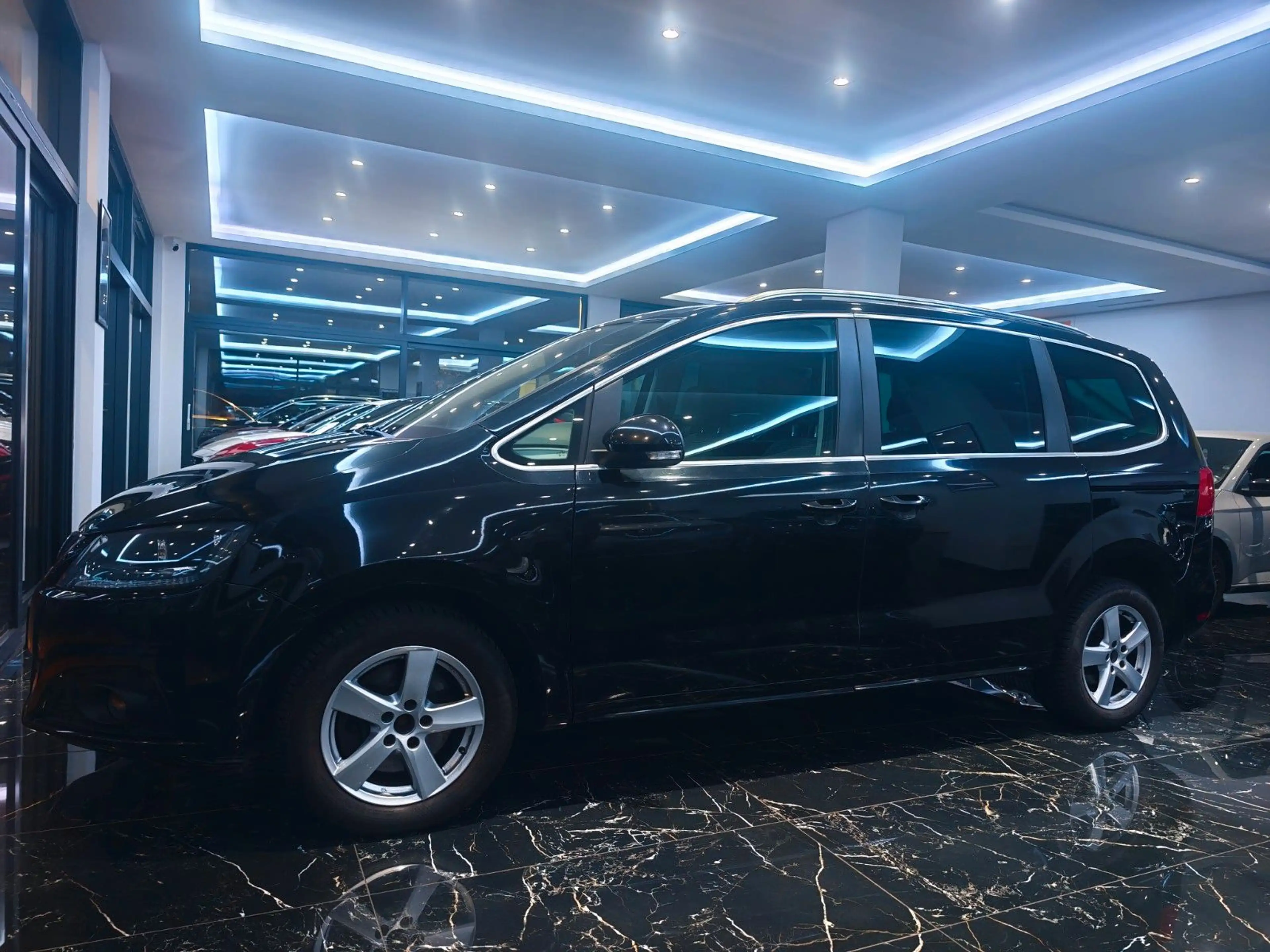 SEAT Alhambra Style Allrad SHZ PDC 4x4 AHK — photo 2