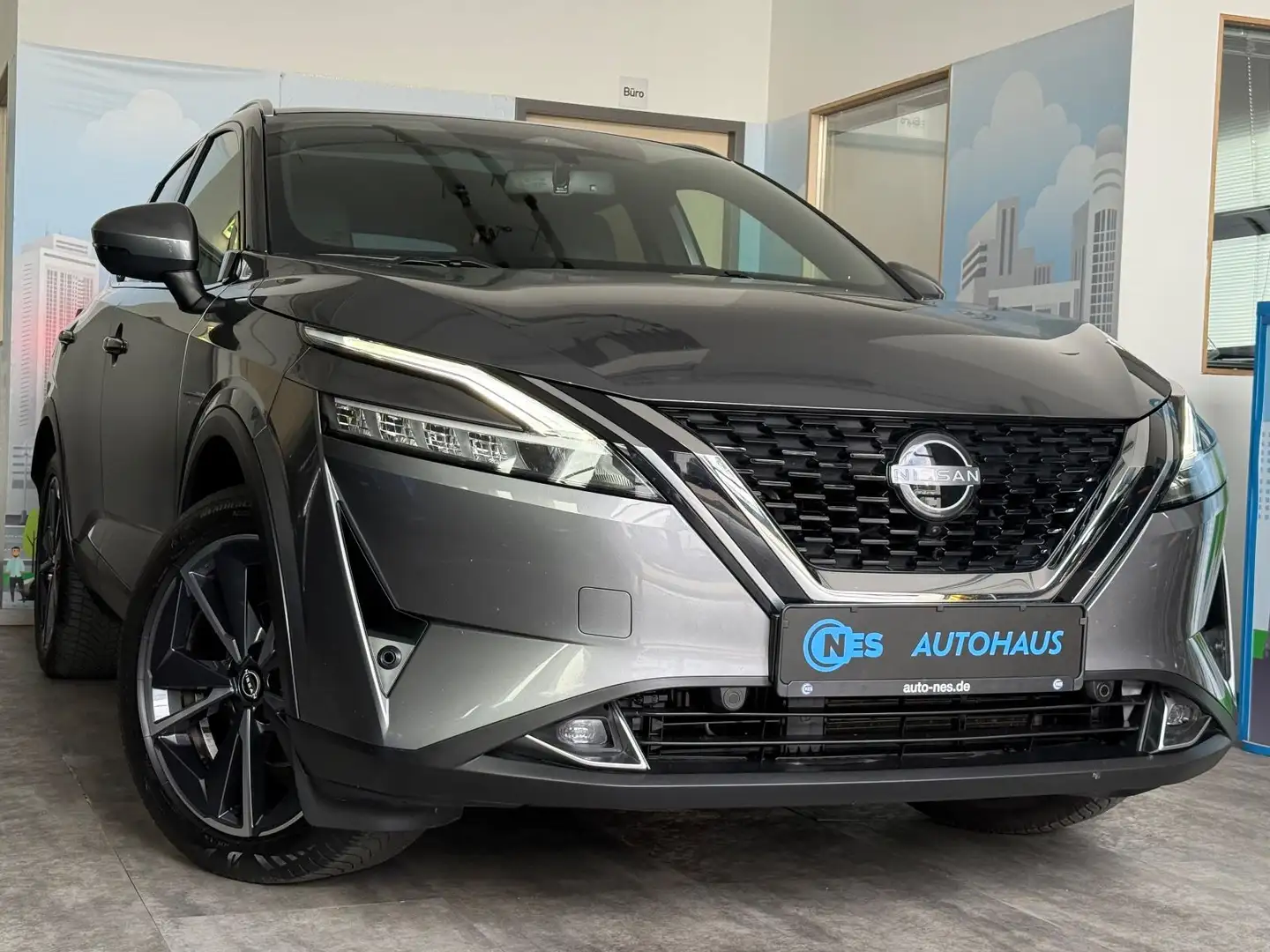 Nissan Qashqai QASHQAI TEKNA 1.3 DIG-T*360*PANO*BOSE*HUD*KEY* Gris - 2