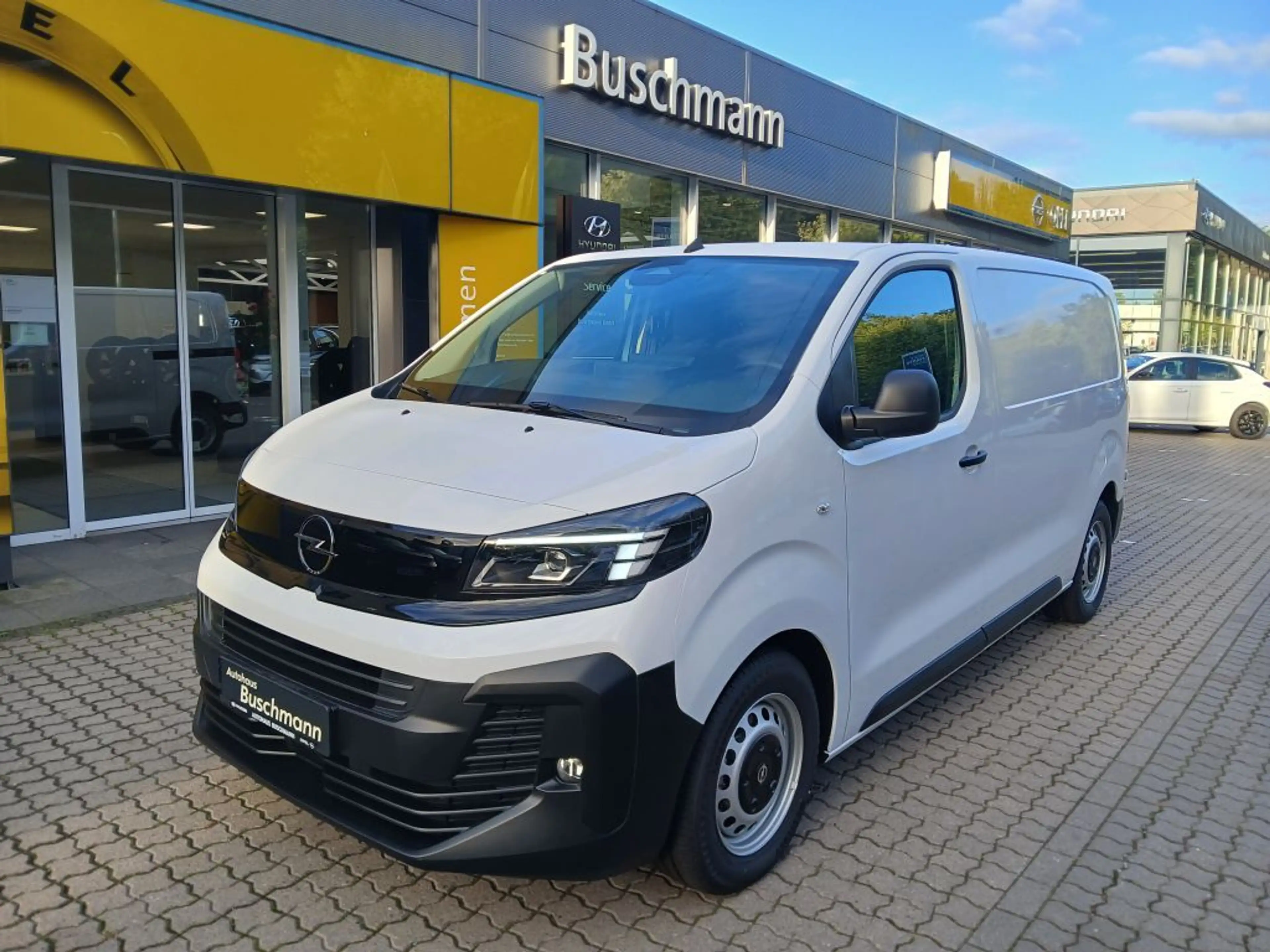Opel Vivaro 2.2 Diesel 180 M