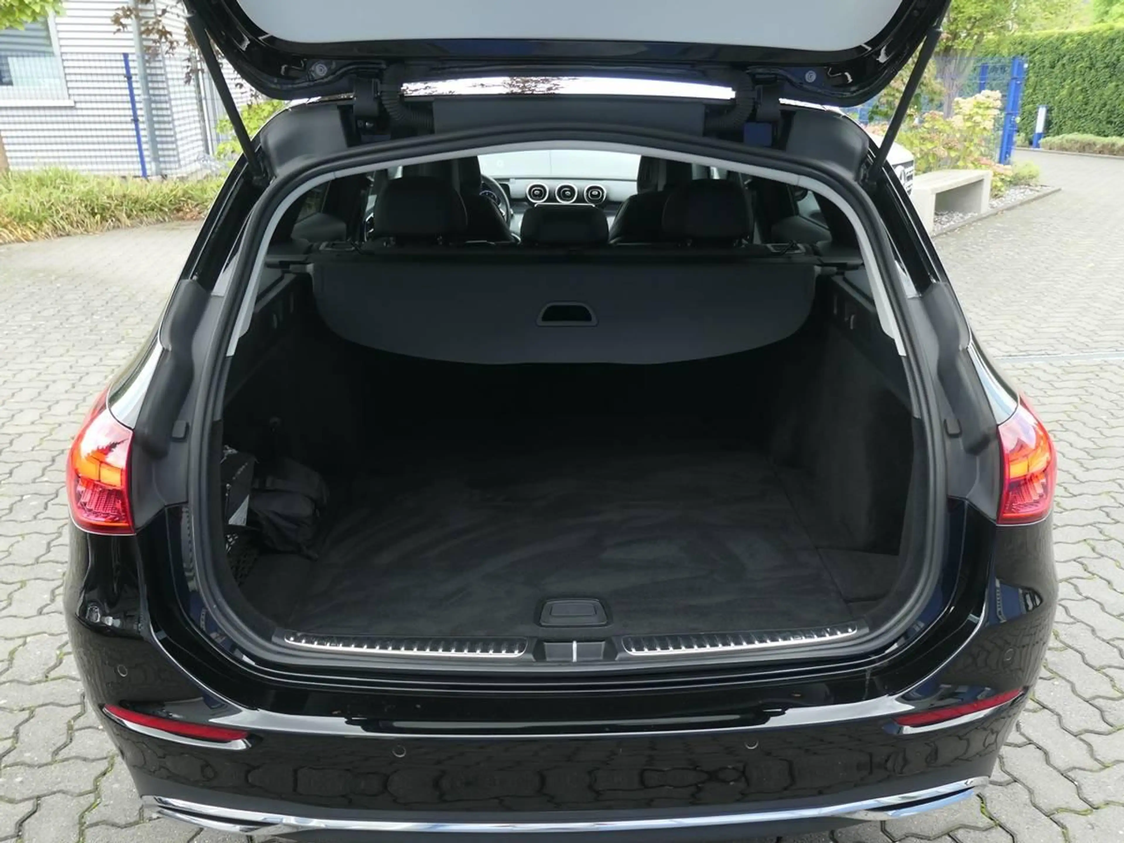 Mercedes-Benz C 220 C-Klasse T-Modell Diesel d T 9G-TRONIC Avantgarde Kamera LED Standheizung HeadUp — photo 15