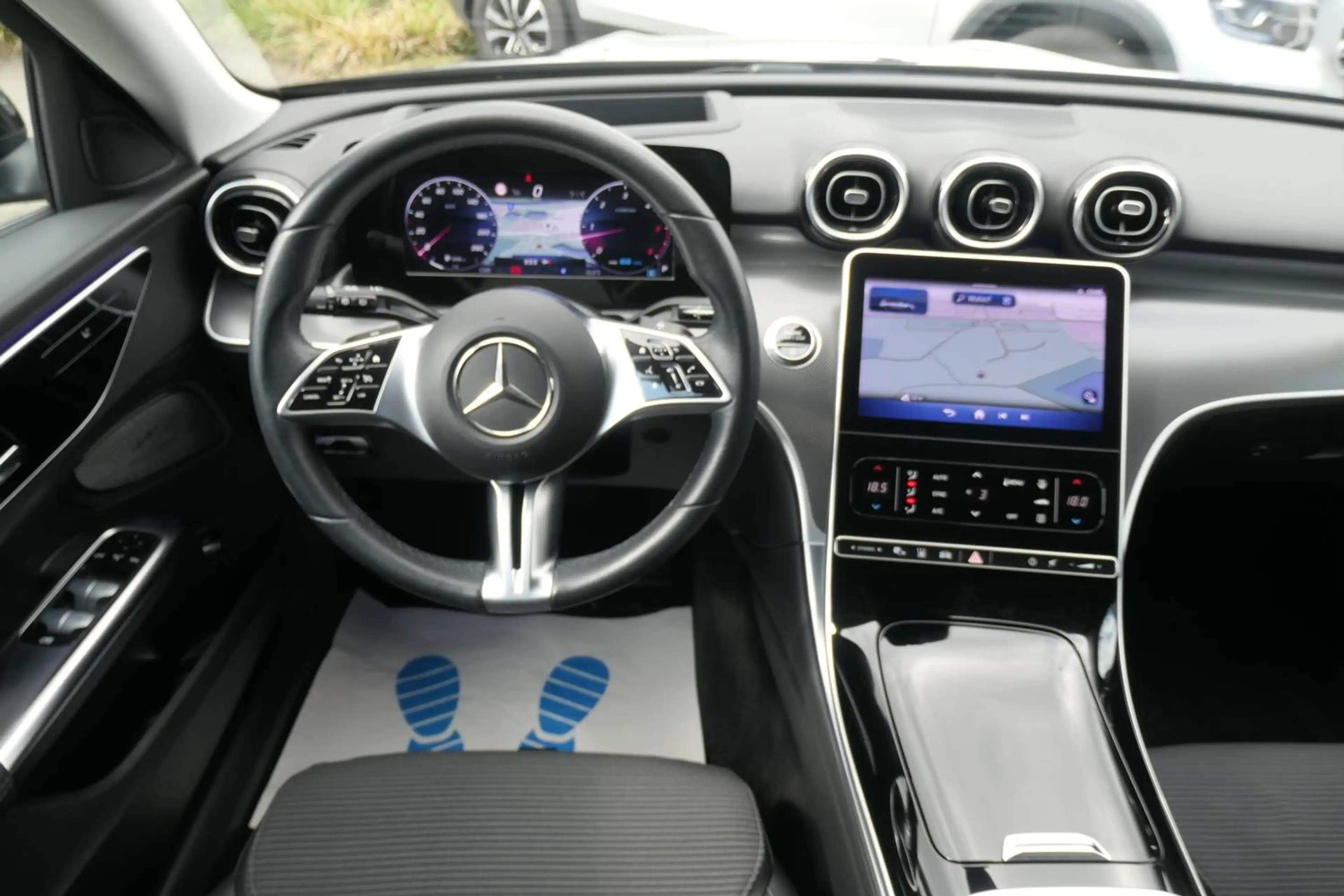 Mercedes-Benz C 220 C-Klasse T-Modell Diesel d T 9G-TRONIC Avantgarde Kamera LED Standheizung HeadUp — photo 6