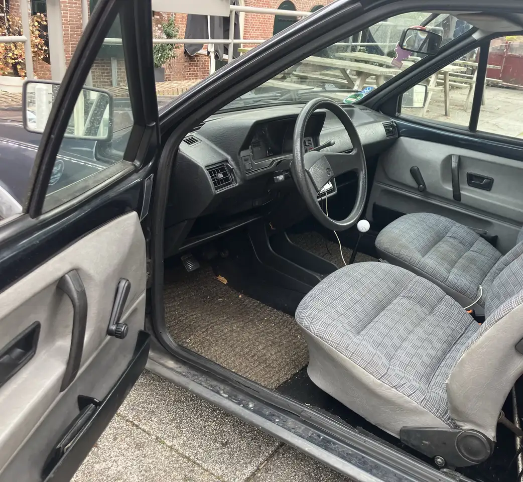Volkswagen Polo Fox, foto 1