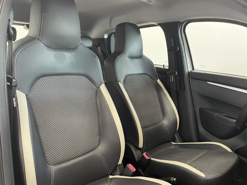 Dacia Spring Essential 27 kWh Airco — photo 9