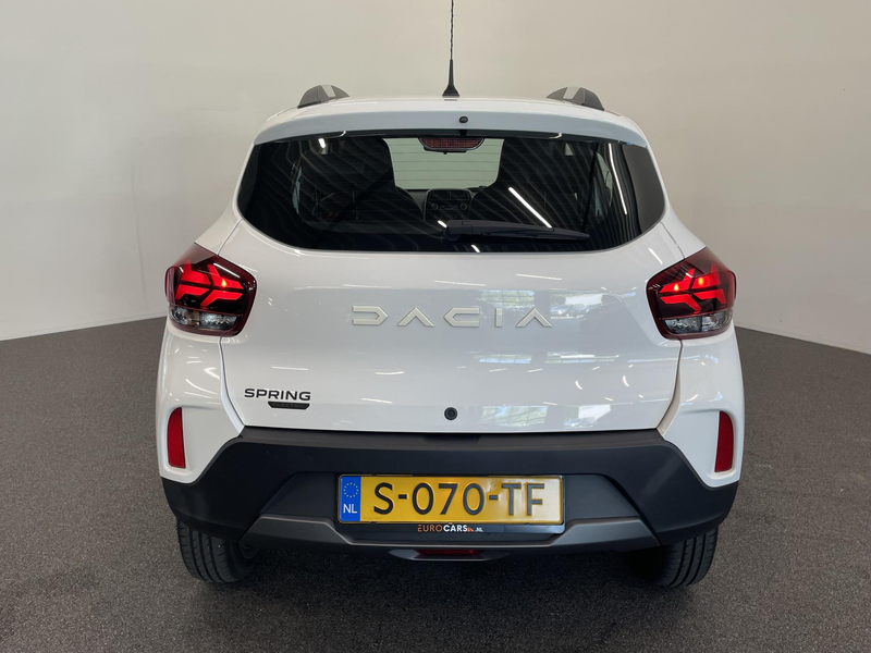 Dacia Spring Essential 27 kWh Airco — photo 7