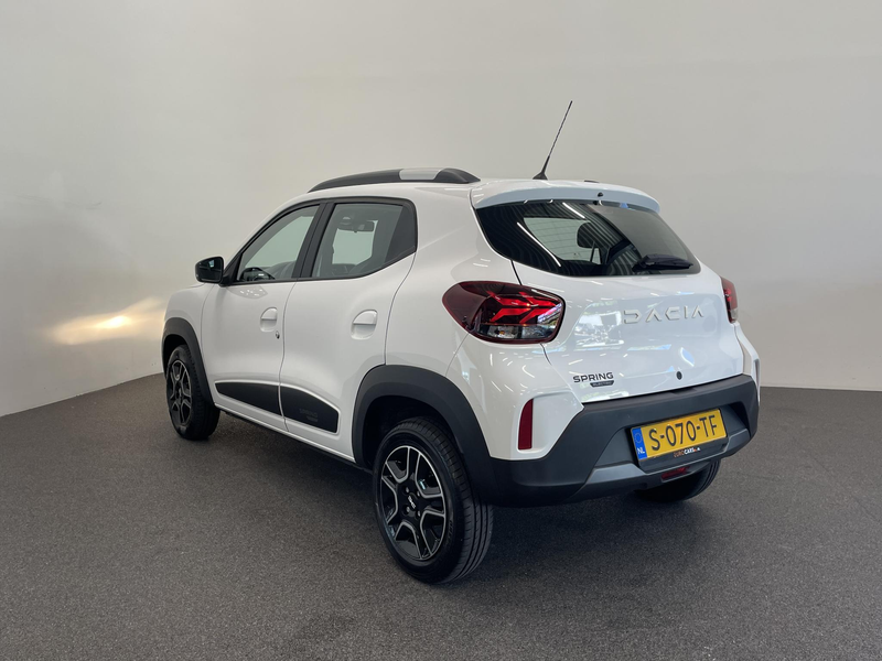 Dacia Spring Essential 27 kWh Airco — photo 6