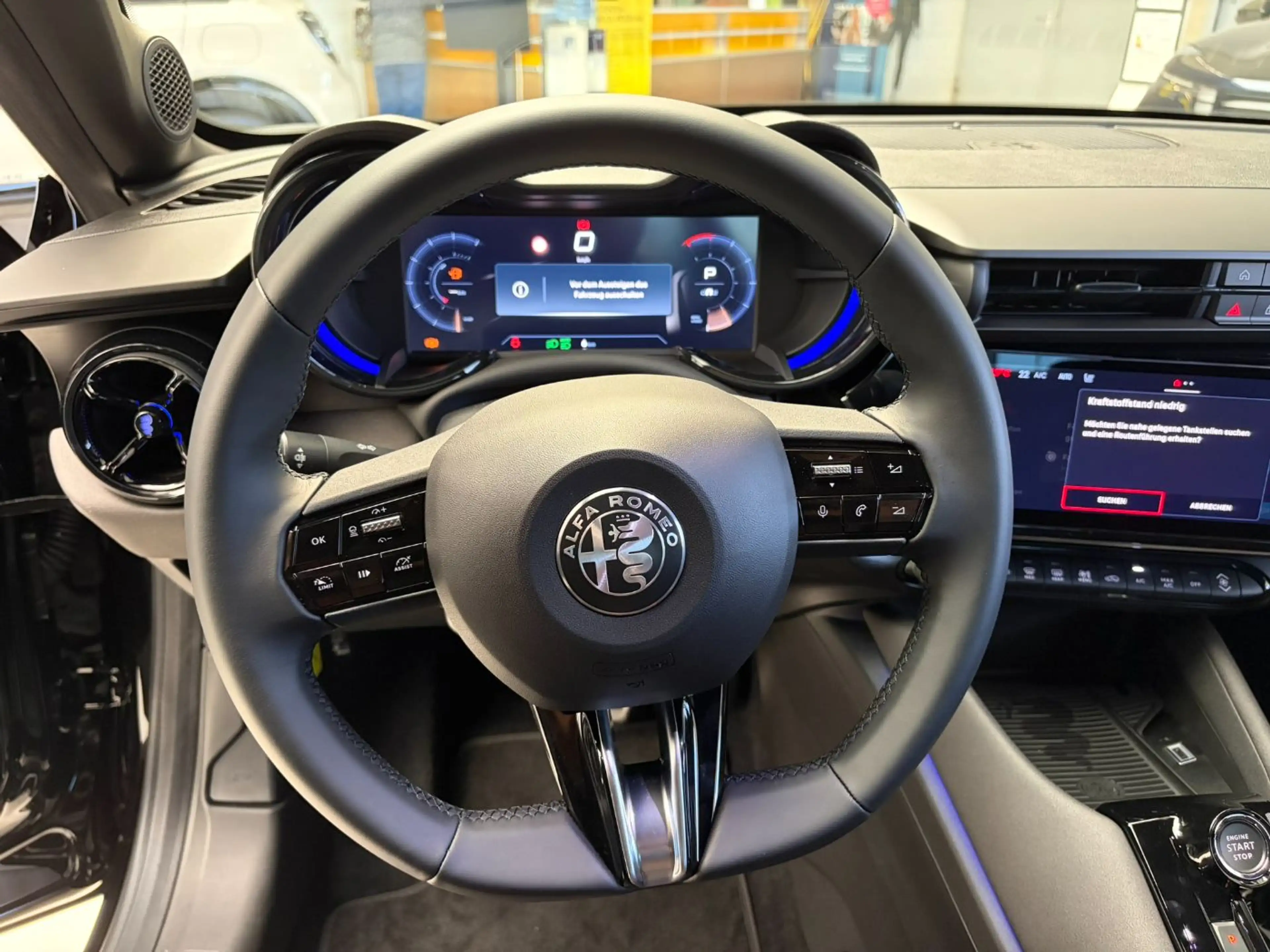 Alfa Romeo Junior Ibrida TI Navi, Matrix-LED-Scheinwerfer — photo 15